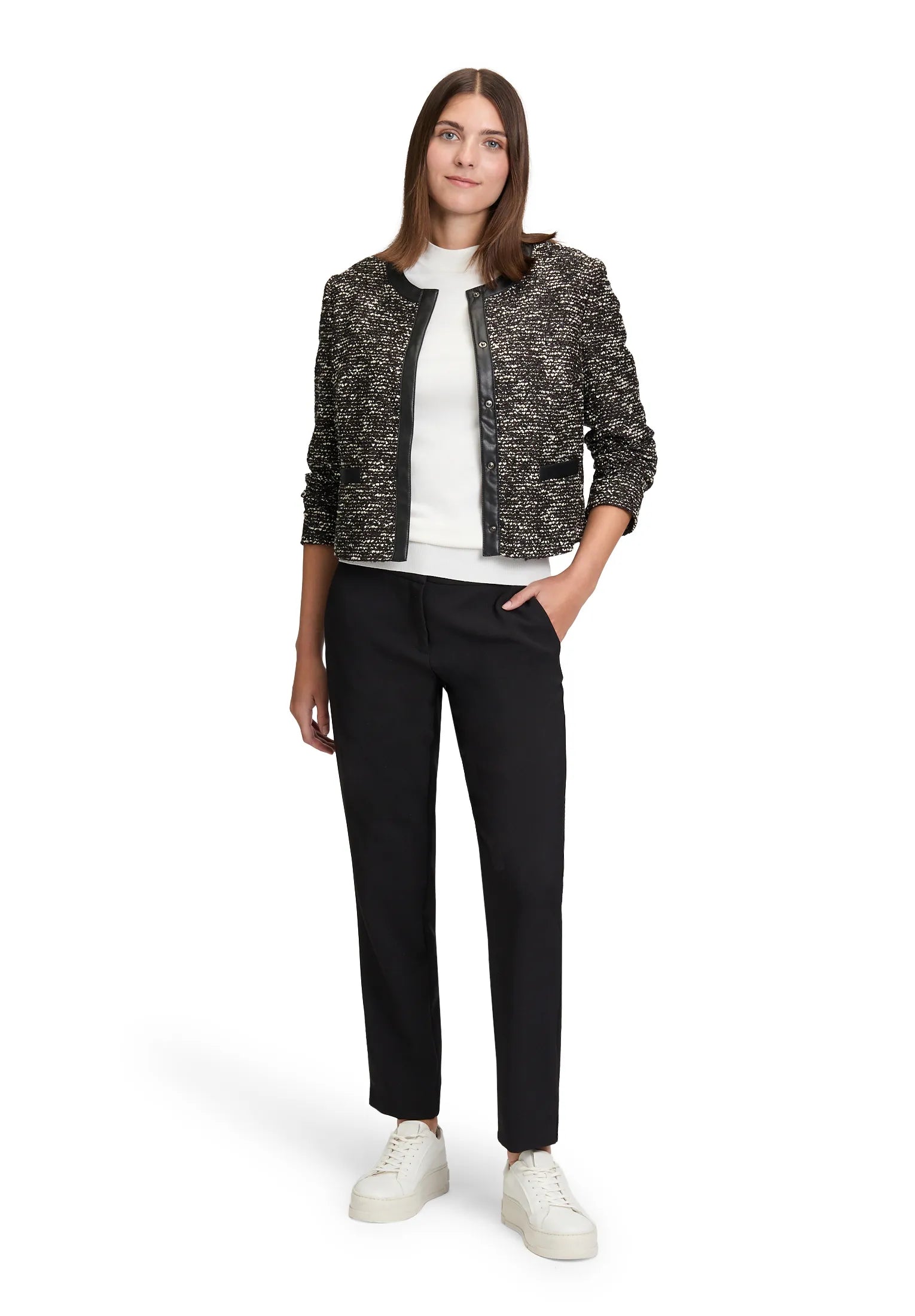 Betty Barclay_Brown/Cream_Blazer Jacket Short 1/1 Sleeve_4627-1618_7811_02