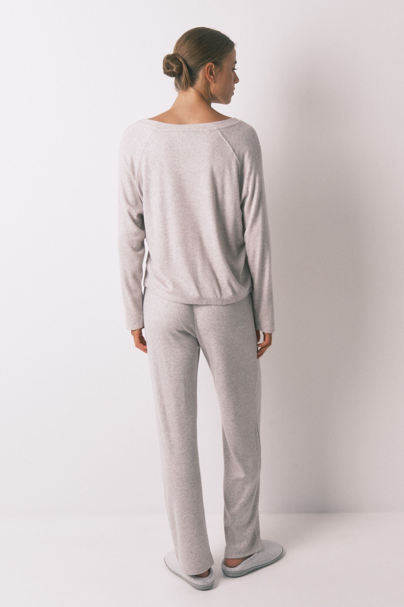 Women Secret_Medium Grey_Long Grey Brushed Ribbed Pajamas_4752535_46_05