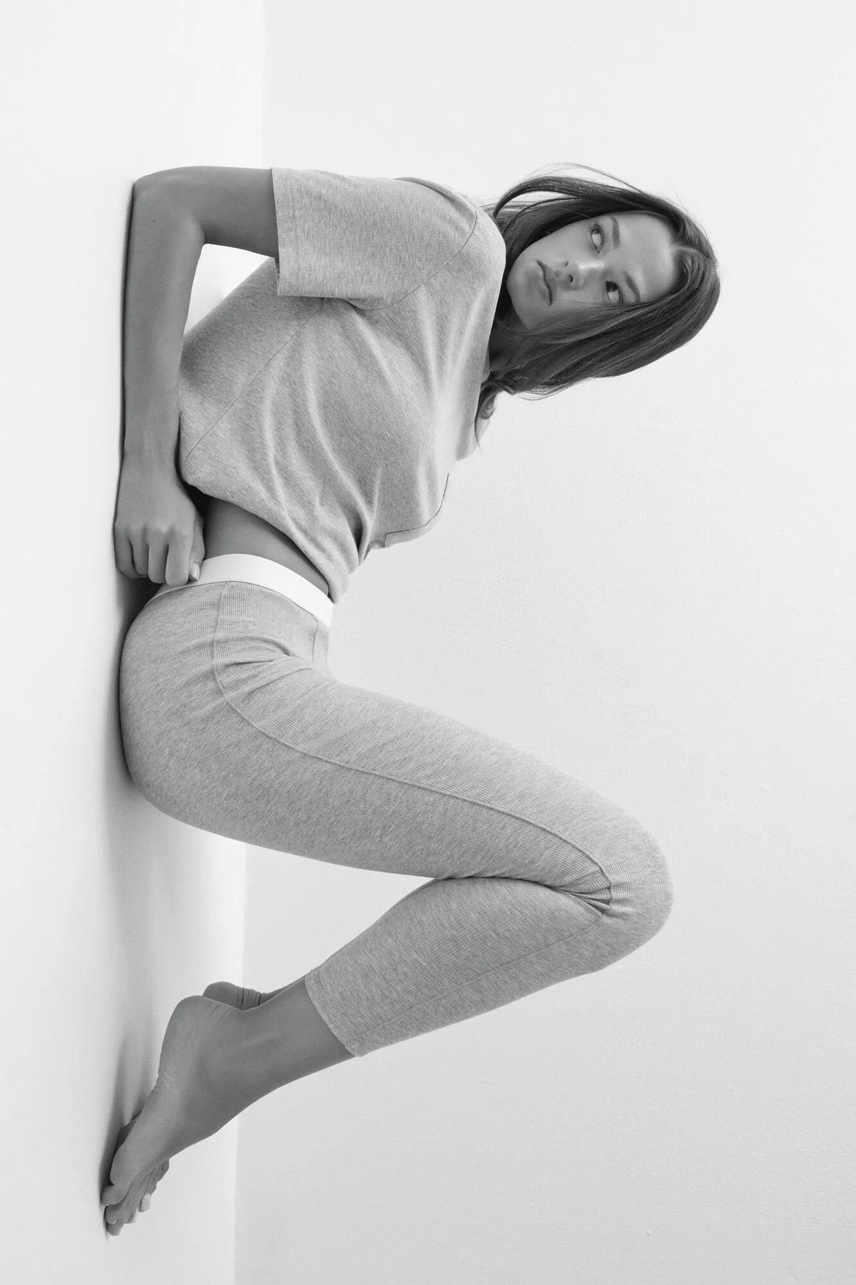 Women Secret Medium Grey Women Grey Long Pyjamas T-Shirt Leggings SKU: 4754187_46 Image 01