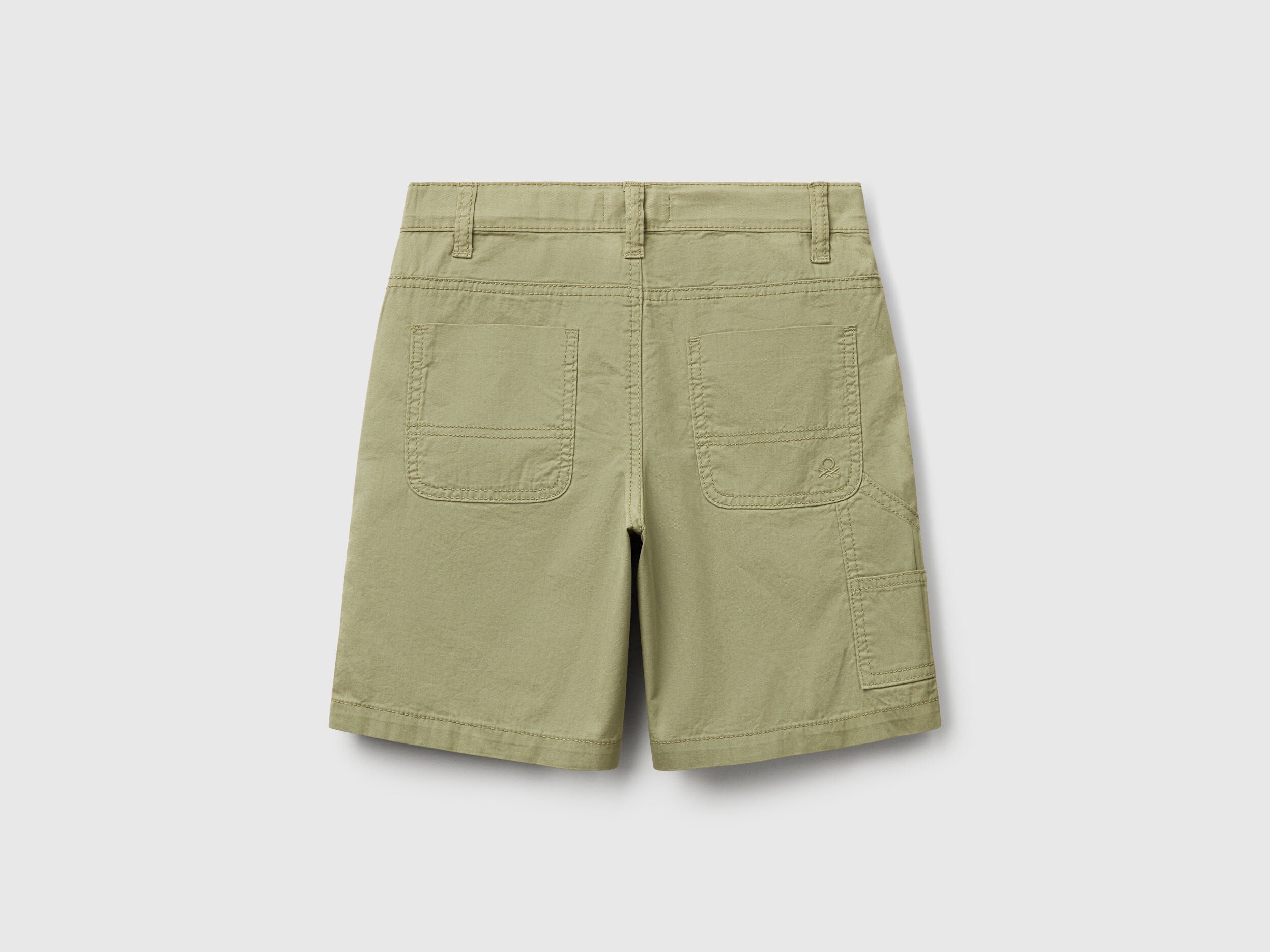 Benetton_Lightweight Bermudas_47RGC902U_26K_02