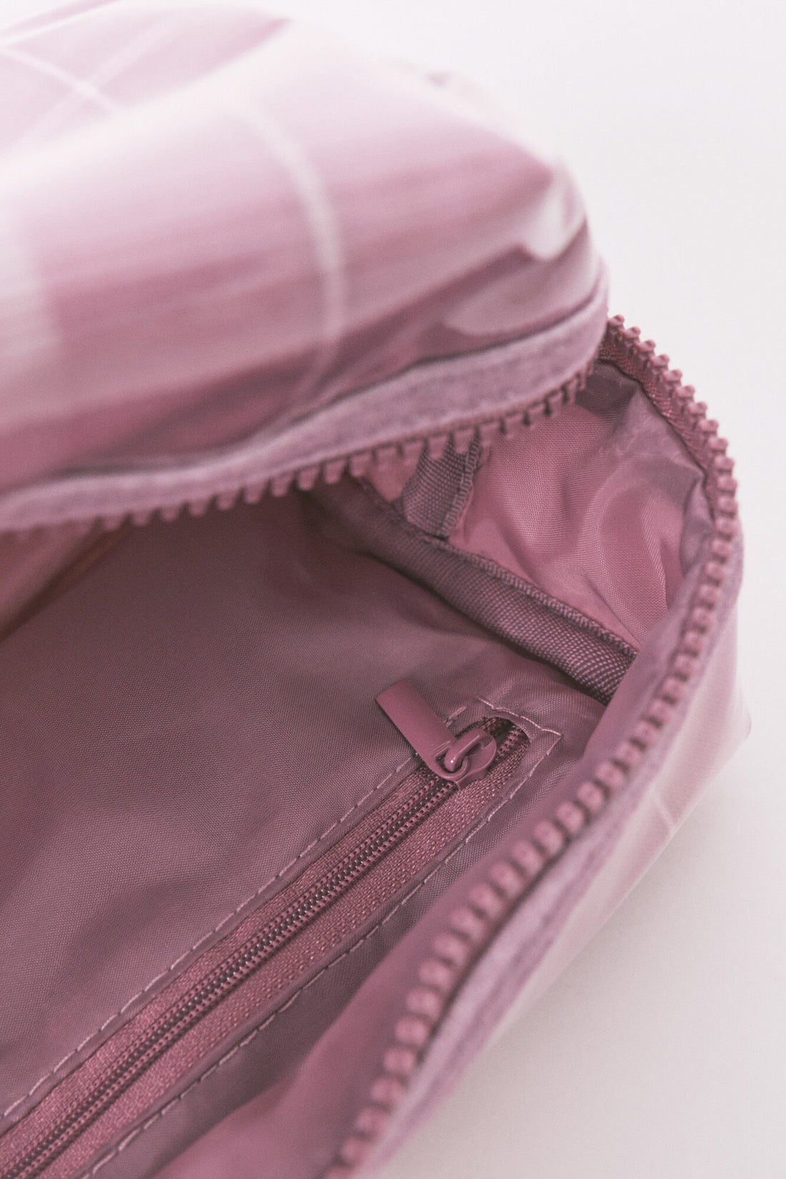 Women Secret_Pink_Medium Pink Checkered Print Vanity Case_4842005_73_02