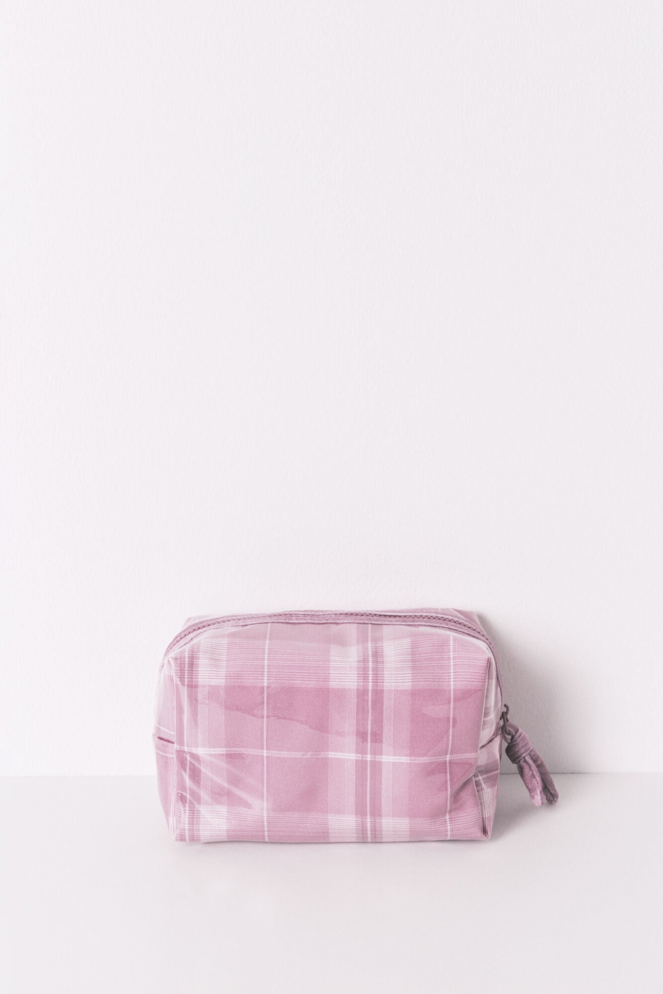 Women Secret_Pink_Medium Pink Checkered Print Vanity Case_4842005_73_04