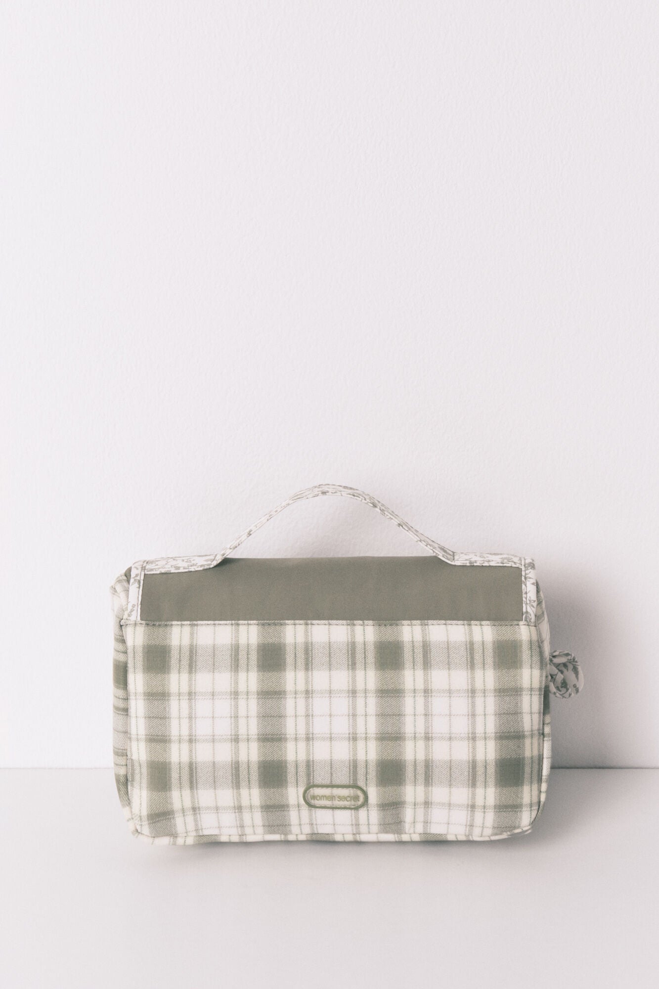 Women Secret_Green Print_Large Vanity Case with Green Snoopy Hanger_4842009_29_04