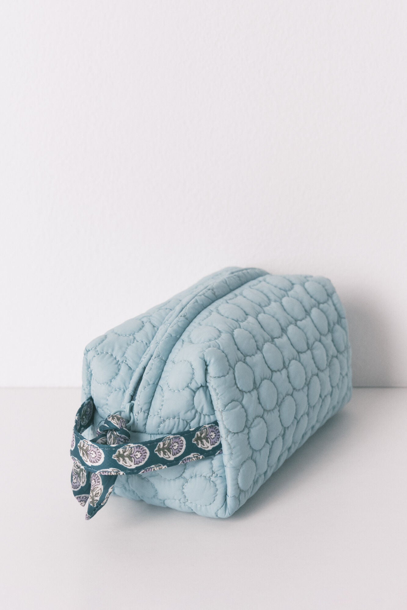 Women Secret_Green_Small Green Puffer Vanity Case_4842016_28_03