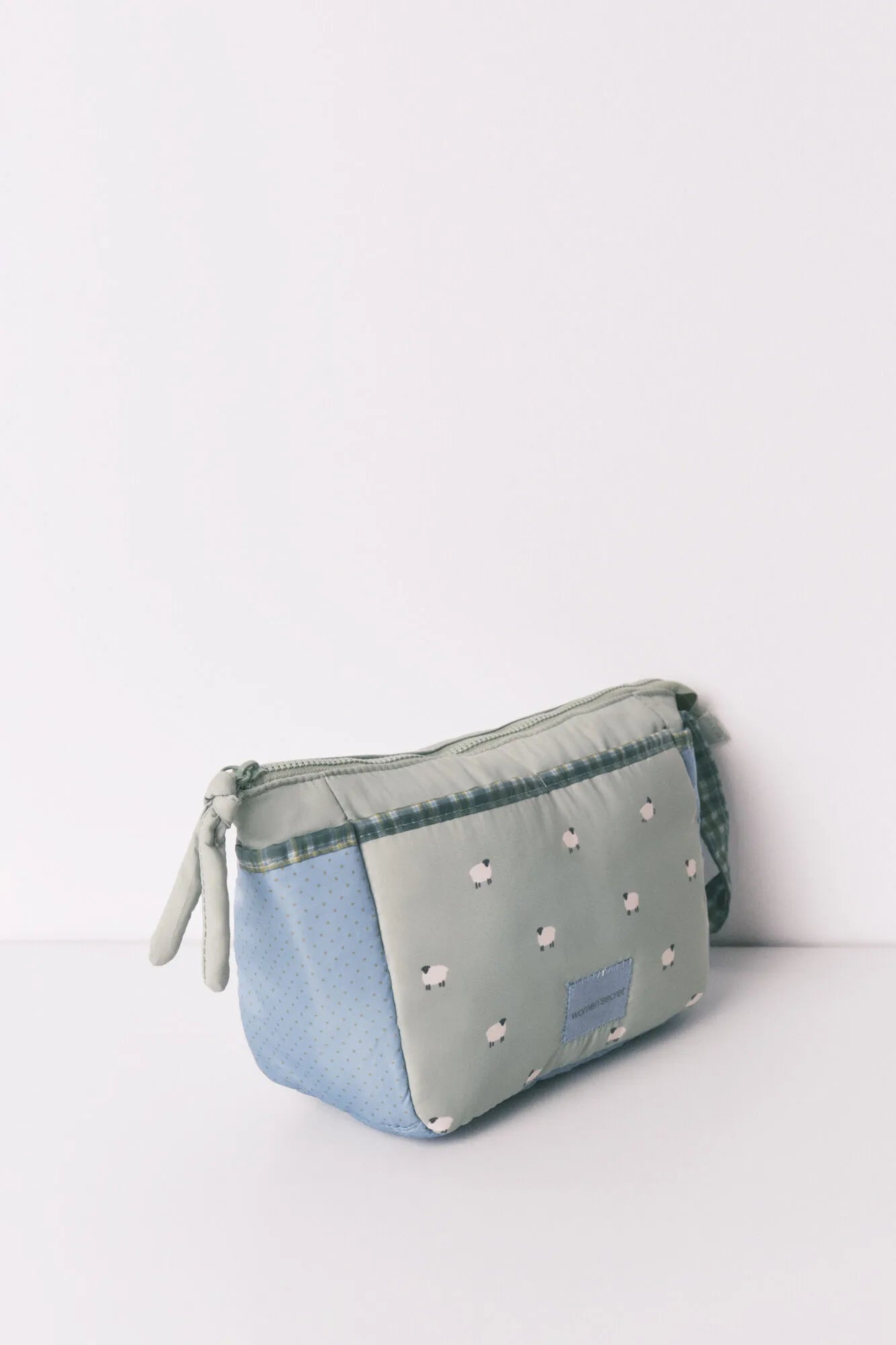 Women Secret_Green_Medium Zippered Sheep Zip Fastening Vanity Case_4842035_21_01