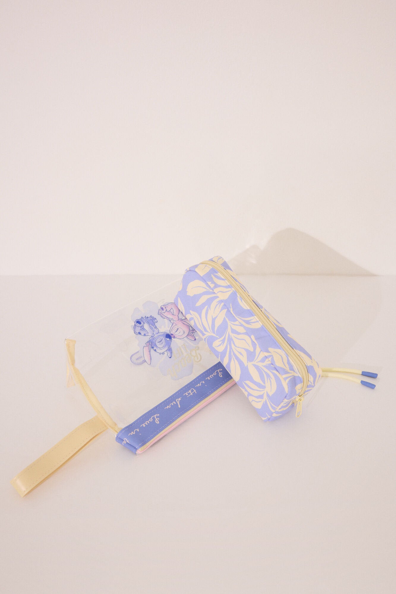 Women Secret_Pack of 2 Lilo & Stitch Toiletry Bags_4842928_19_02