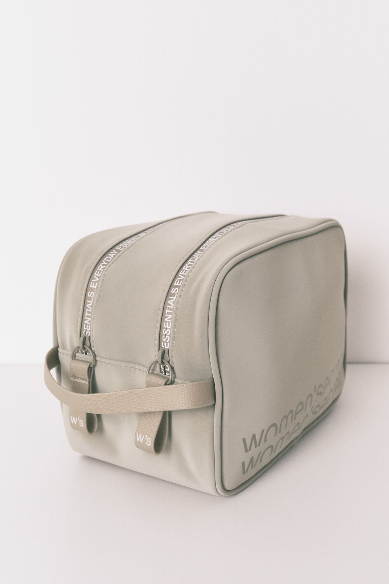 Women Secret_Large Rubber Khaki Vanity Case_4842935_91_02