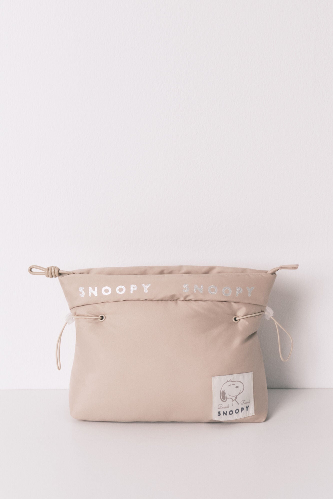 Women Secret_Tan_Medium Puffer Beige Snoopy Vanity Case_4842955_33_01
