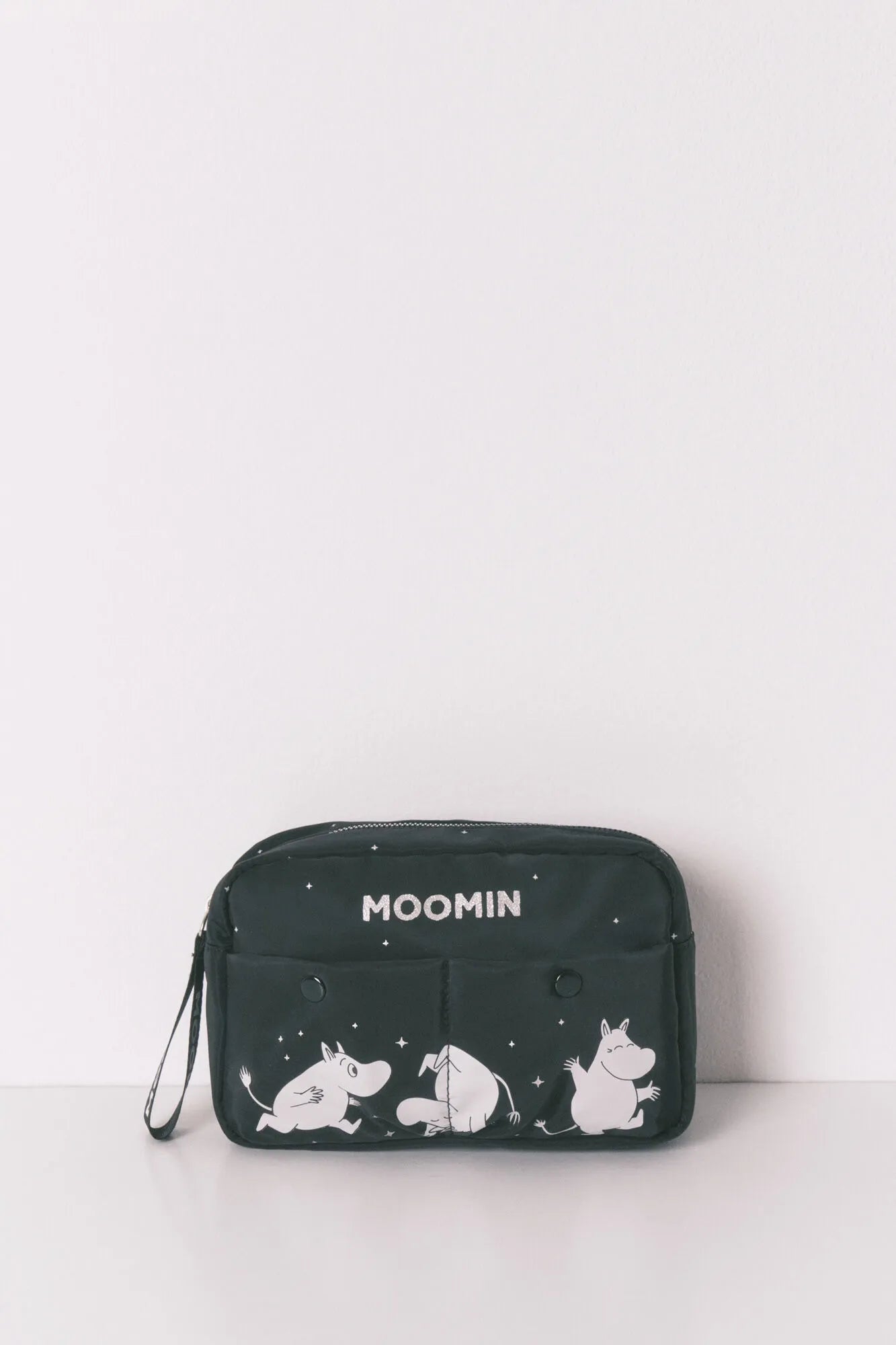 Women Secret_Black_Black Nylon Medium Vanity Case Moomin_4843022_01_03