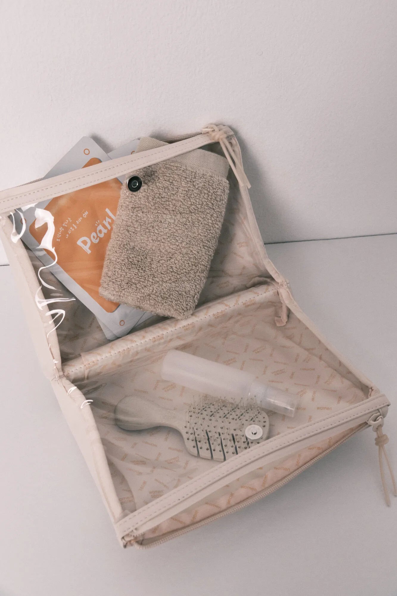 Women Secret_Ivory_White Medium Double Wallet Vanity Case_4843031_96_02