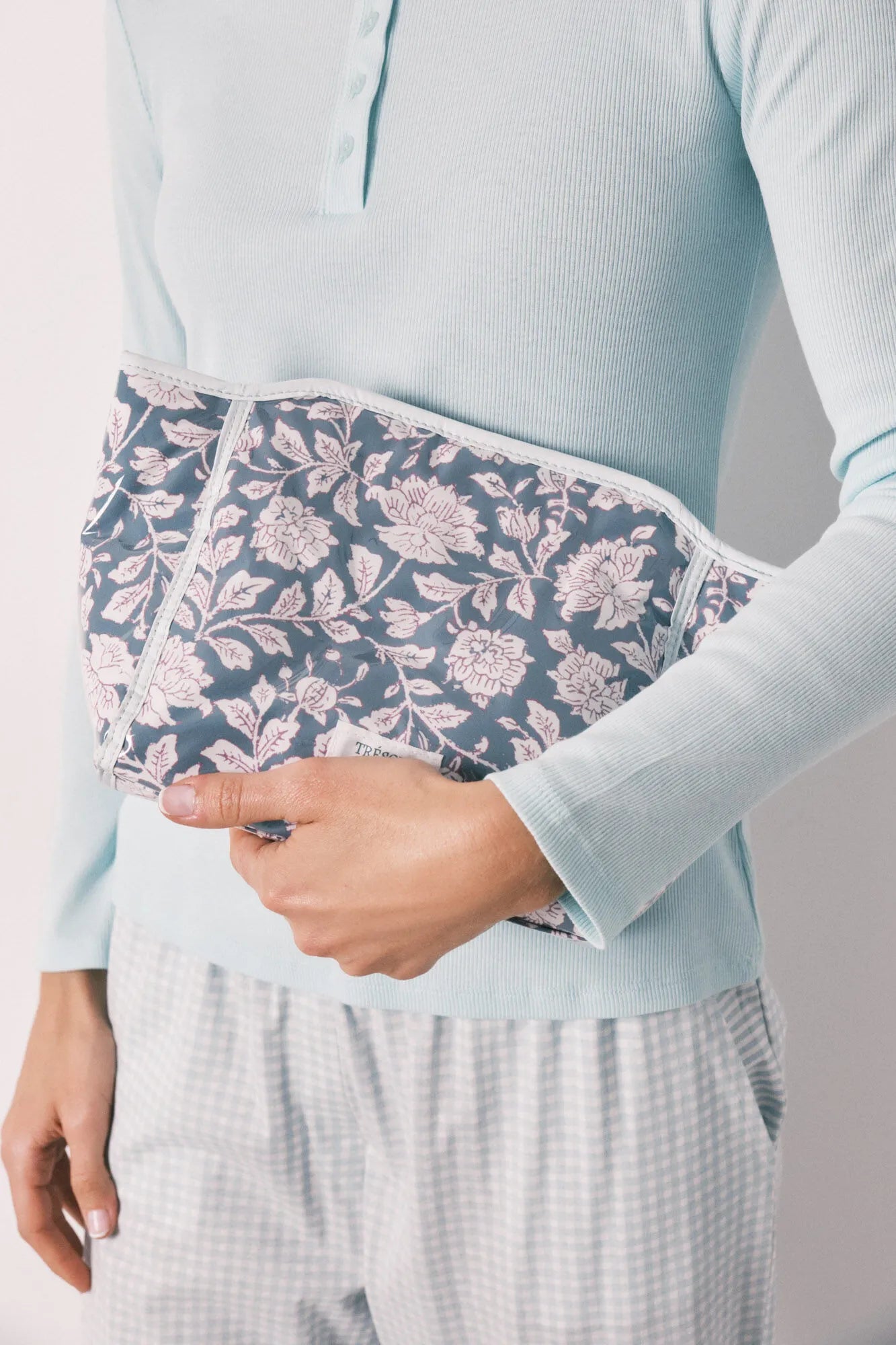 Women Secret Multicoloured Women Blue Medium Floral Print Vanity Case SKU: 4843050_98 Image 03