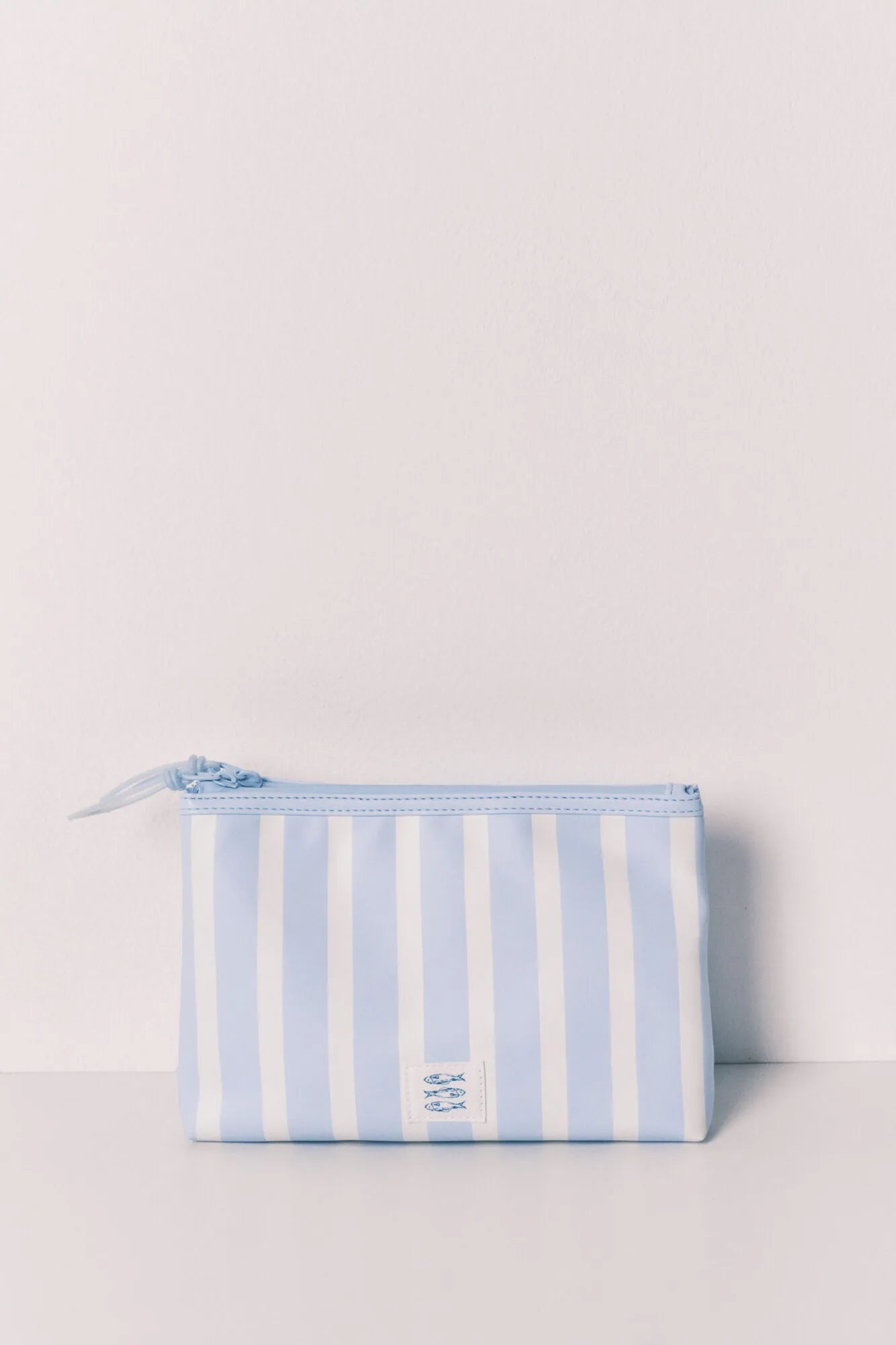 Women Secret Medium Blue Women Blue Striped Medium Vanity Case SKU: 4843105_12 Image 03