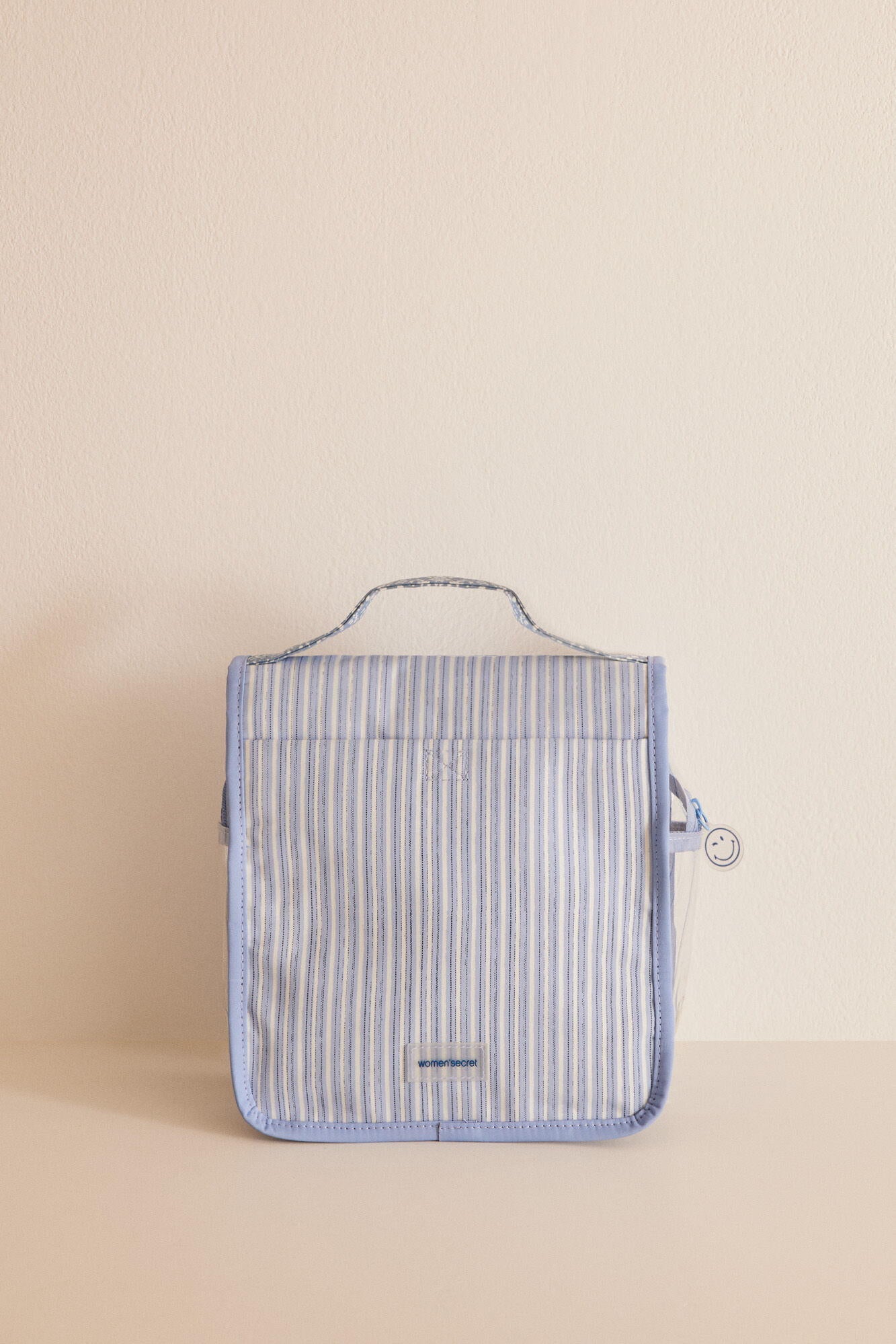 Big Vanity Case_4847849_15_04