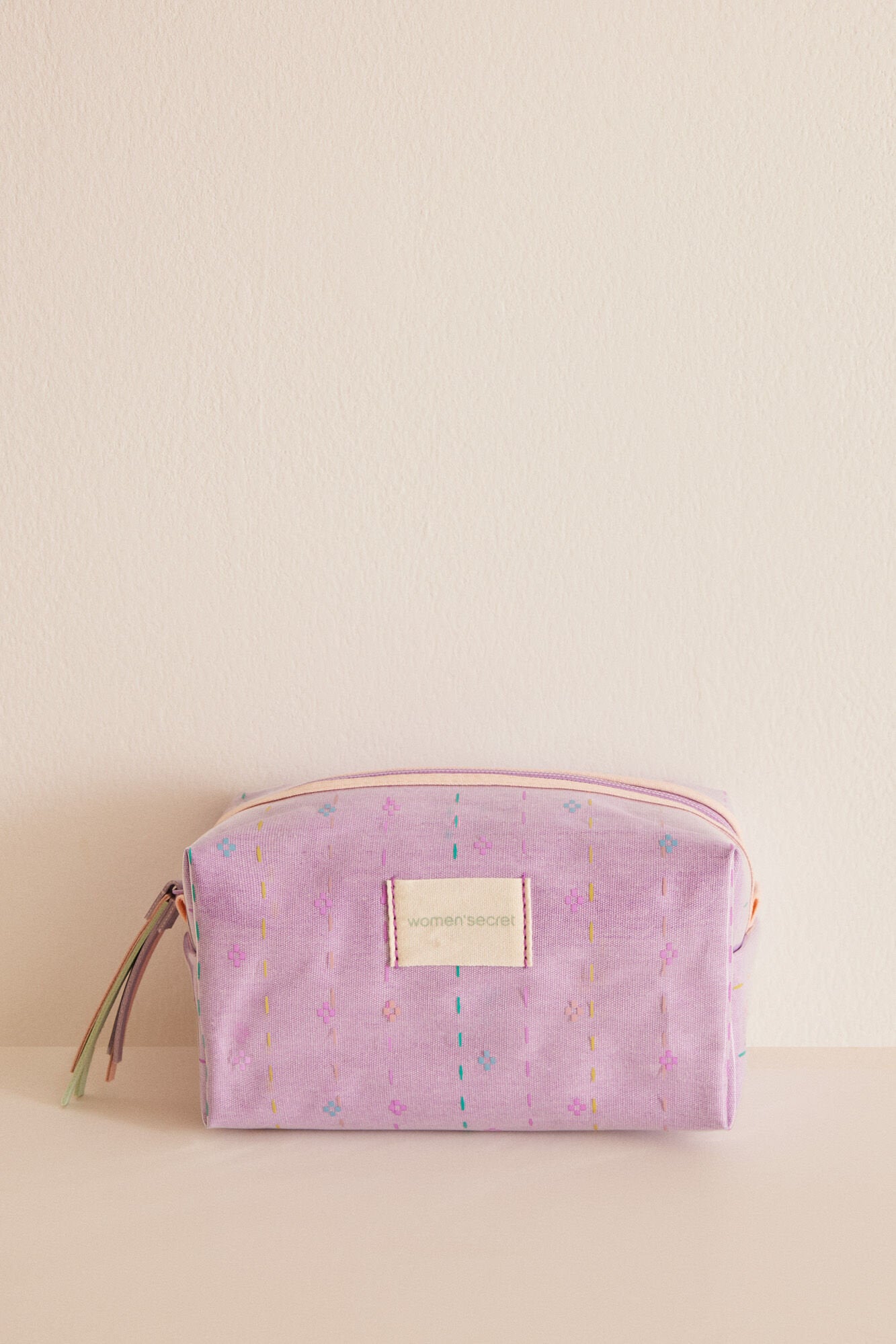 Purple/Lilac Small Vanity Case_4847886_77_01