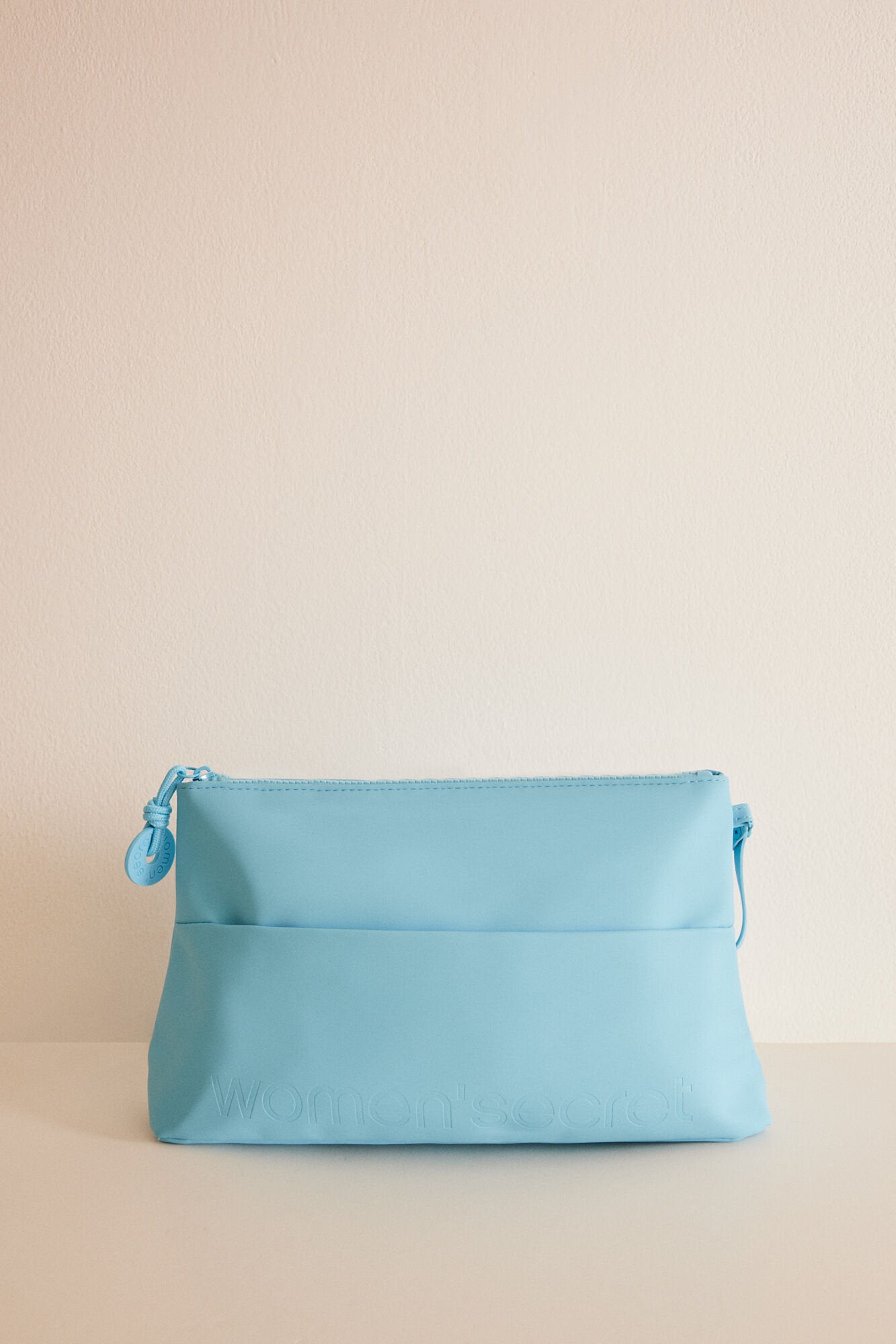 Blue Rubber Rectangular Toiletry Bag_4847901_11_02