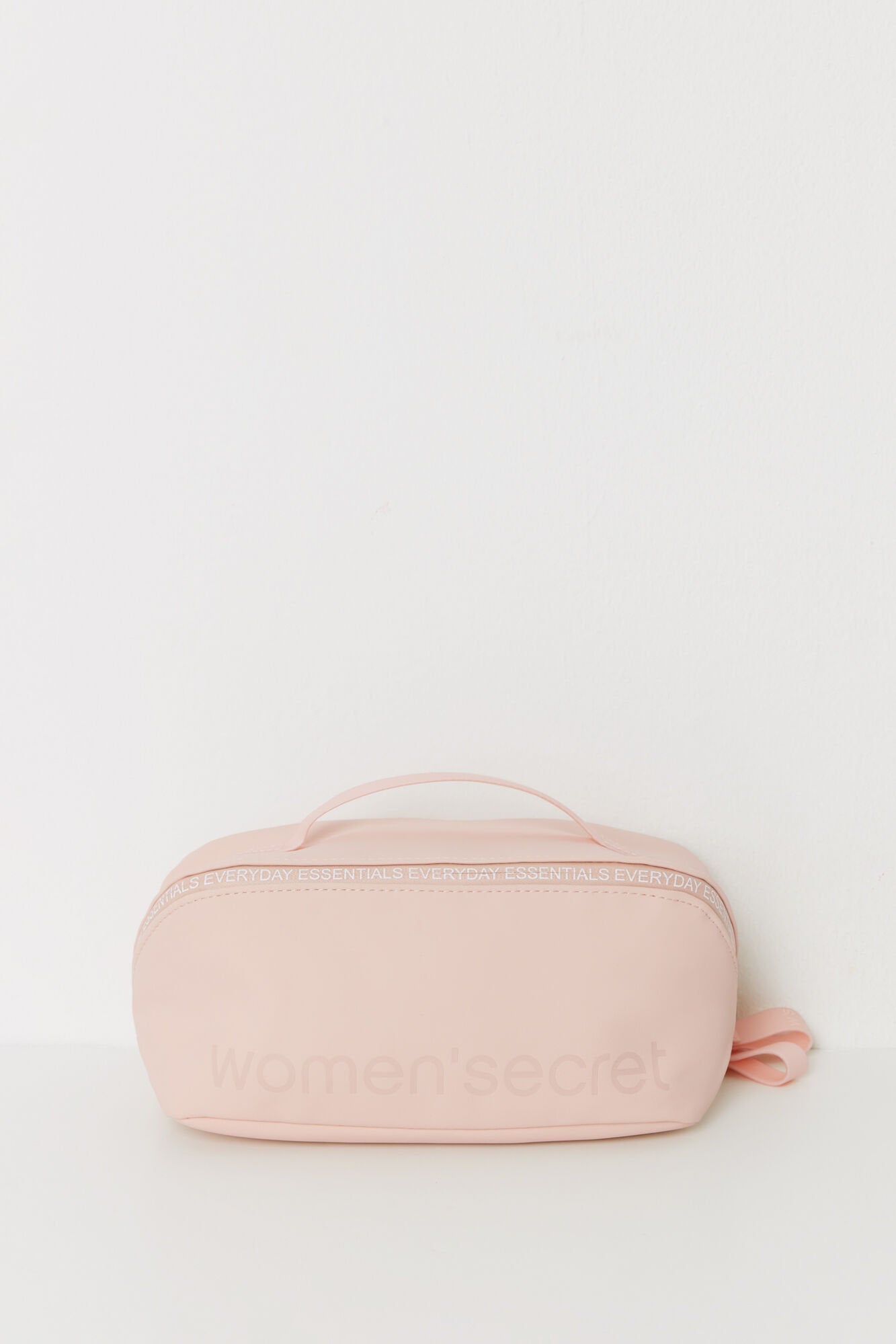 Women Secret_Medium Pink Rubber Vanity Case_4849234_71_01