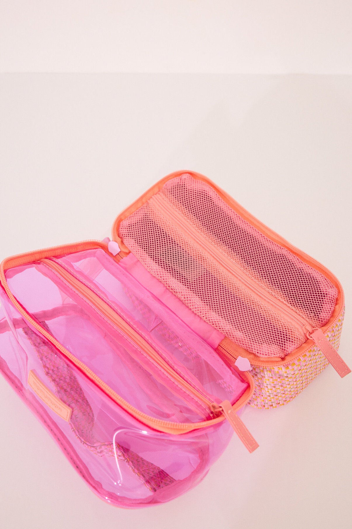 Women Secret_Medium Pink Double Raffia Vanity Case_4849242_79_04