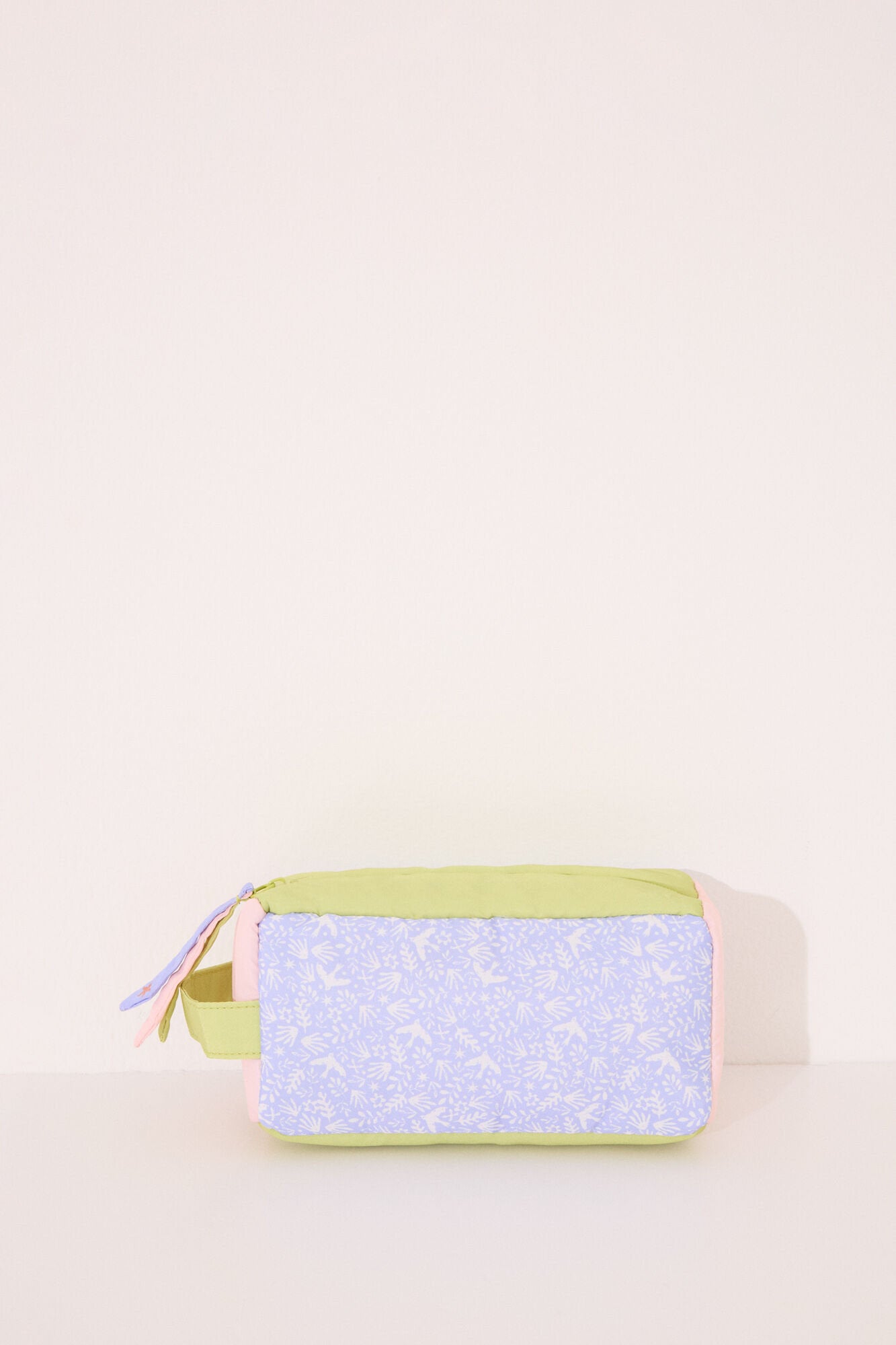 Women Secret_Small Vanity Case Bag with Multicoloured Leaves_4849248_98_04
