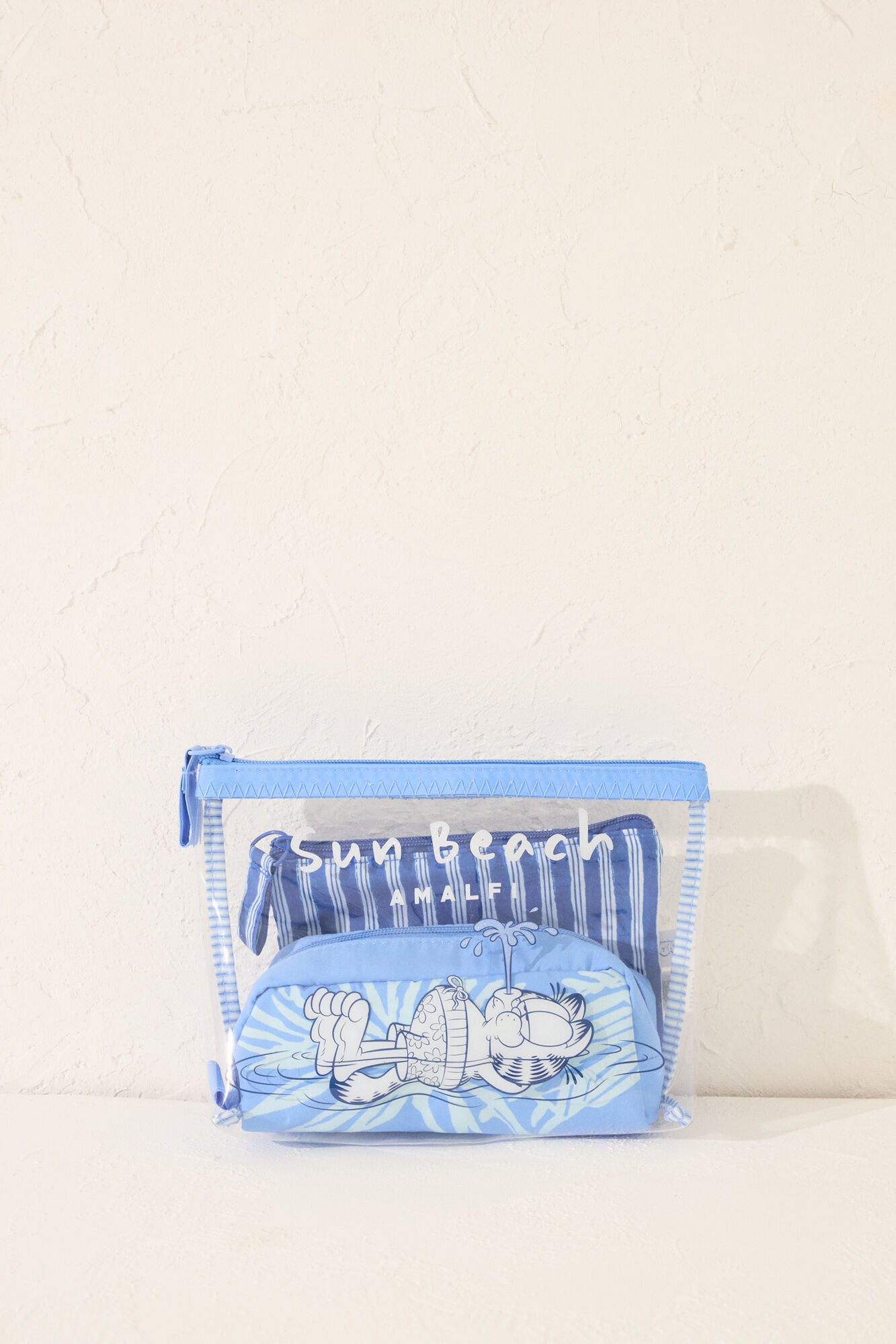 Women Secret_Garfield Blue Vanity Case Pack_4849257_19_03