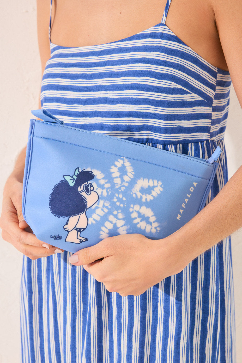 Women Secret_Mafalda Small Blue Toiletry Vanity Case_4849259_14_01