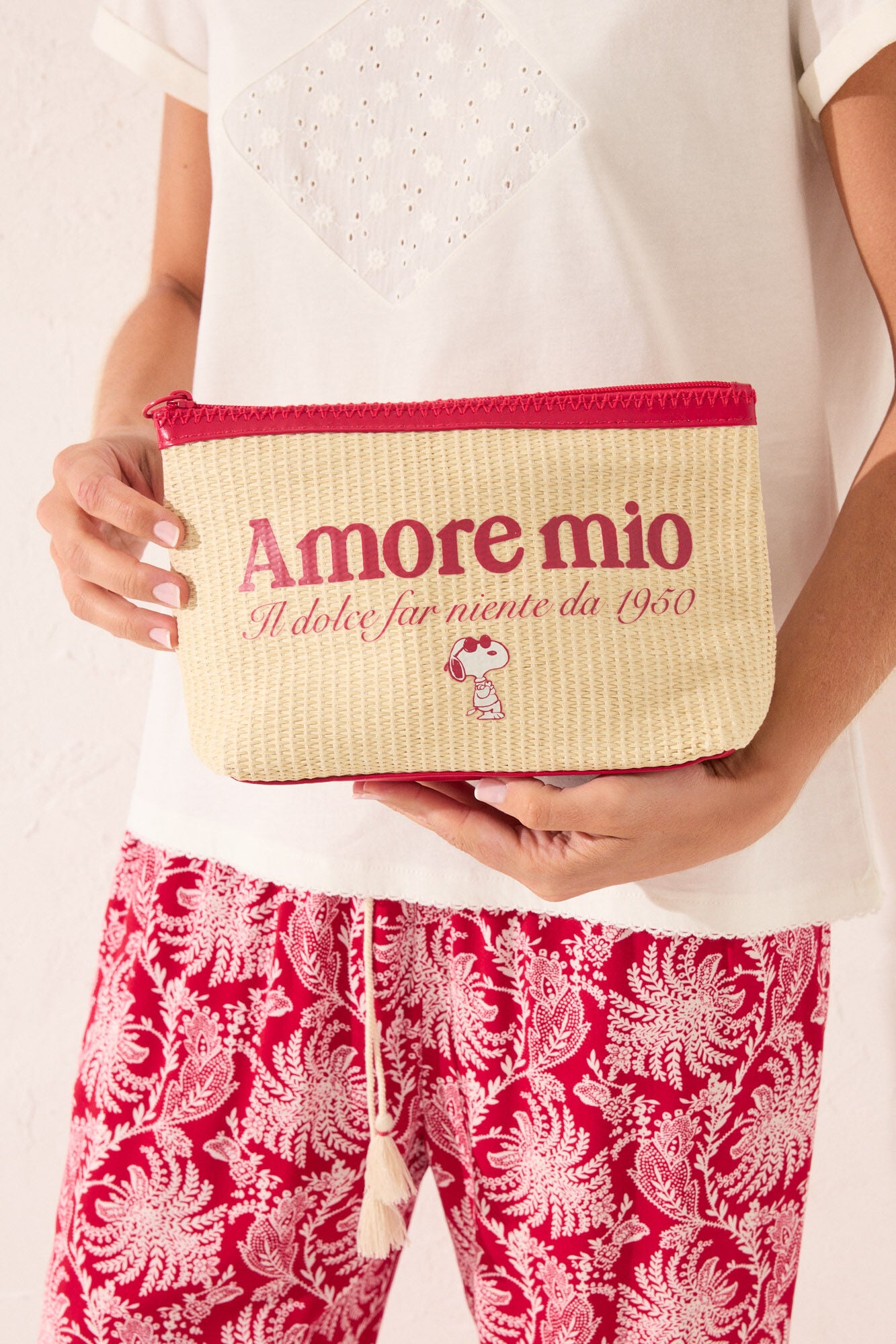 Women Secret_Medium Snoopy Raffia Vanity Case_4849271_38_06