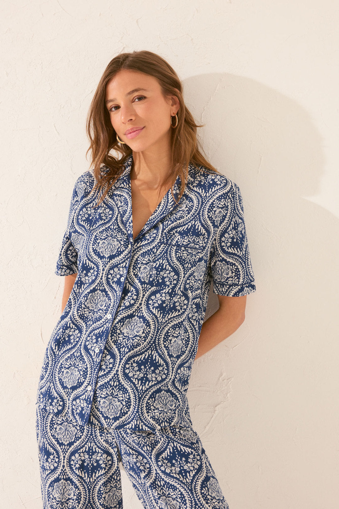 Women Secret_Capri Allover Print Classic Pyjamas_4852093_19_04