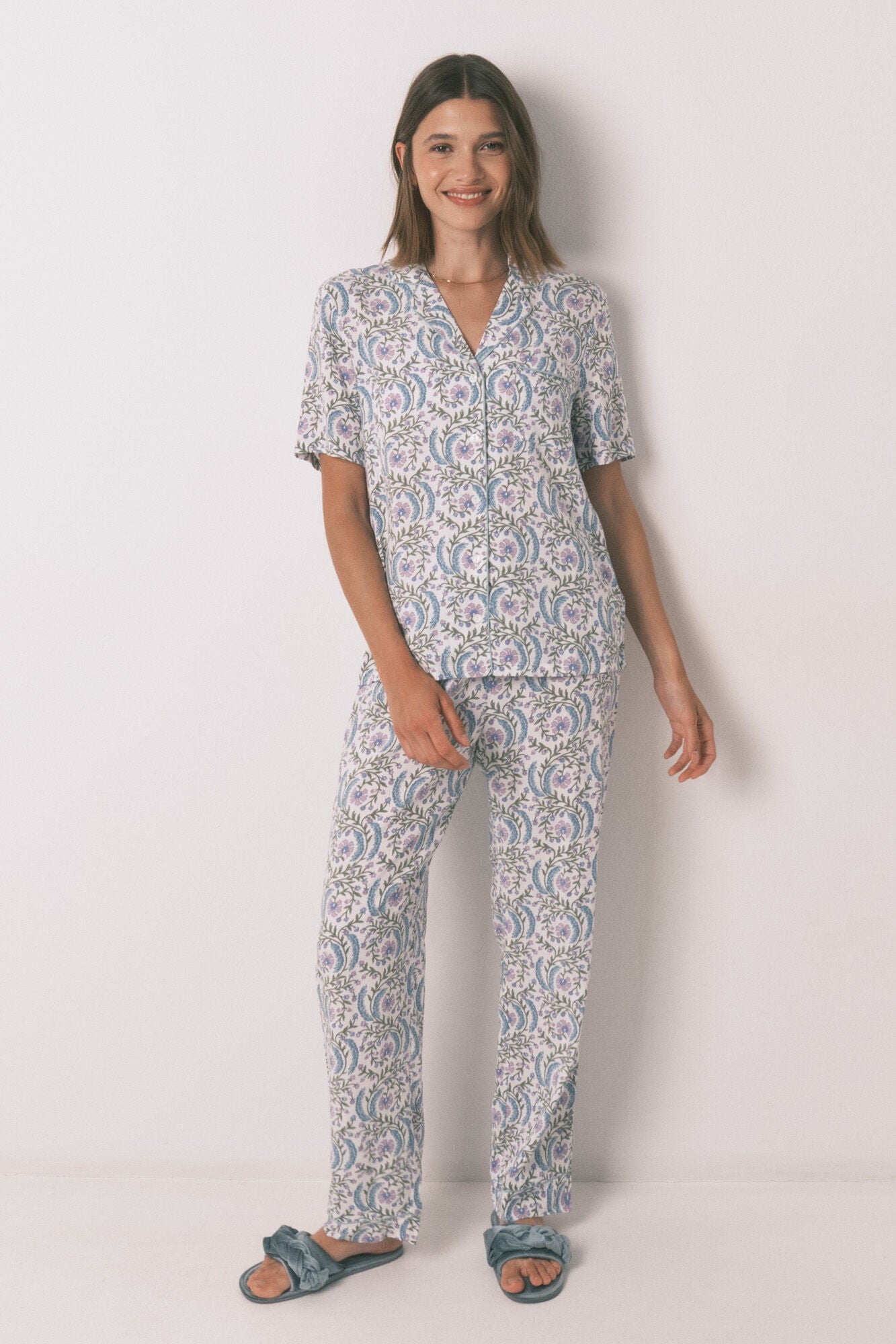 Women Secret_Green_Long Green Floral Classic Pyjamas_4852099_23_02
