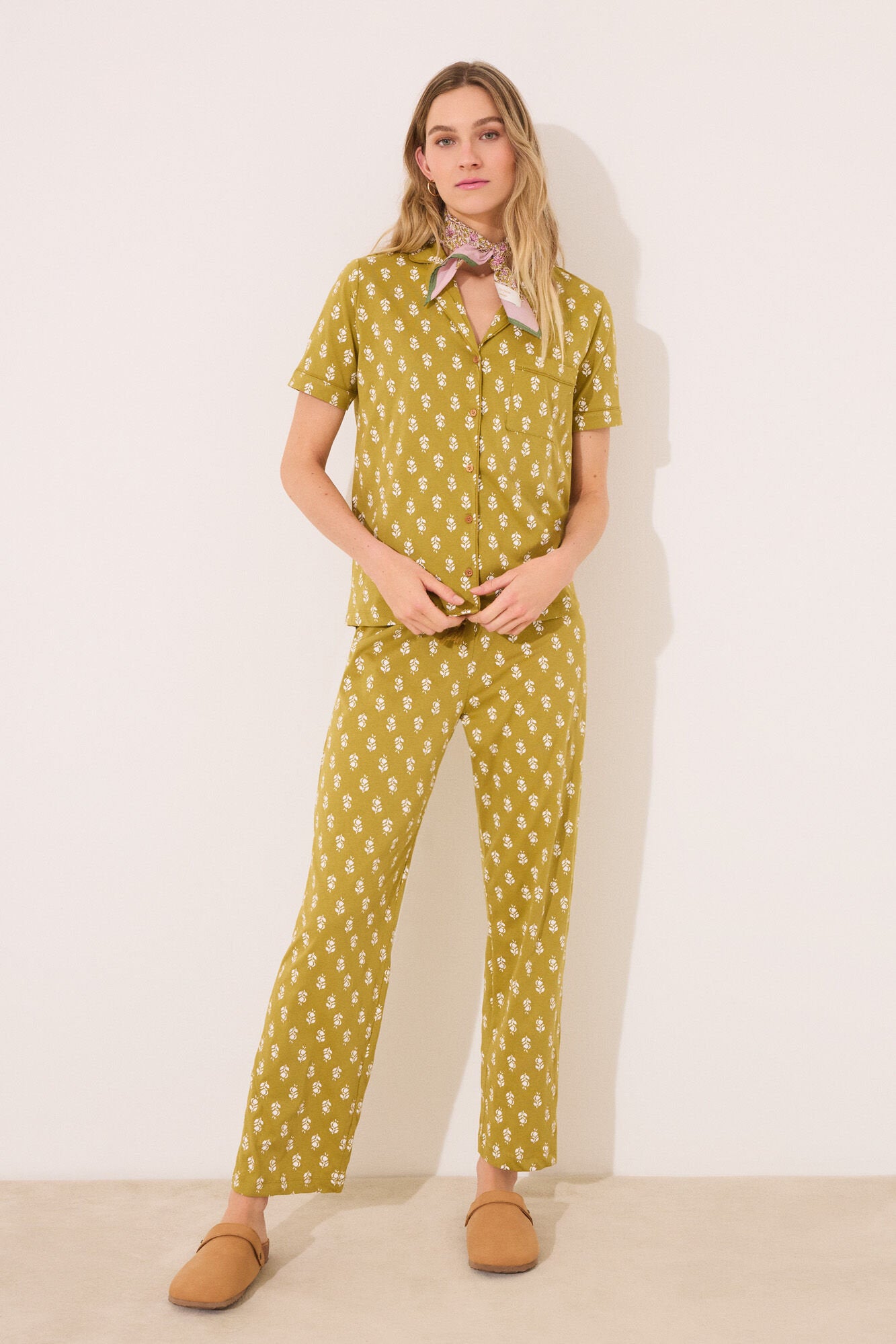 Women Secret_100% Cotton Khaki Classic Pyjamas with Stamps_4859408_09_03