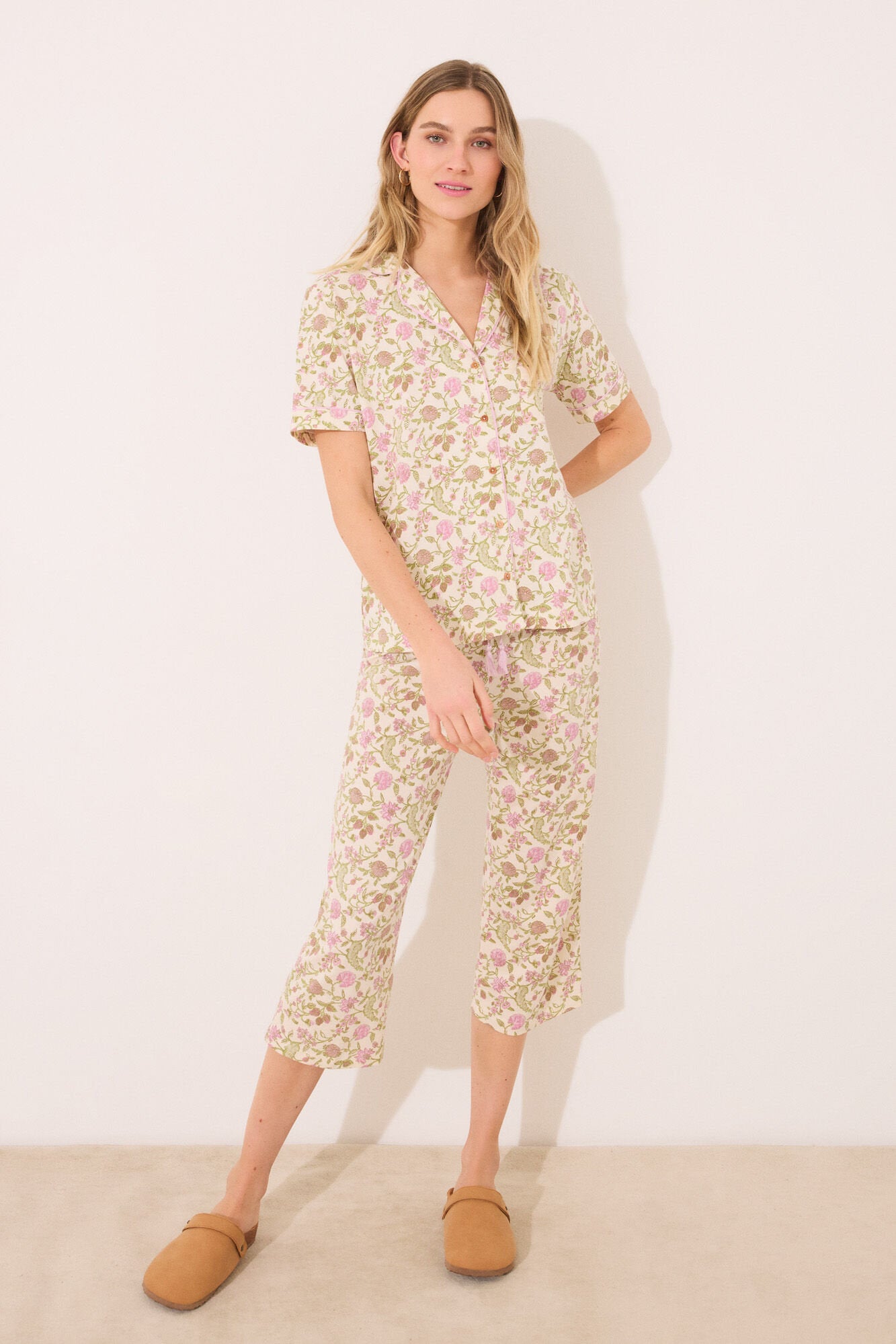 Women Secret_100% Cotton Classic Pyjamas with Flower Print_4859409_98_02
