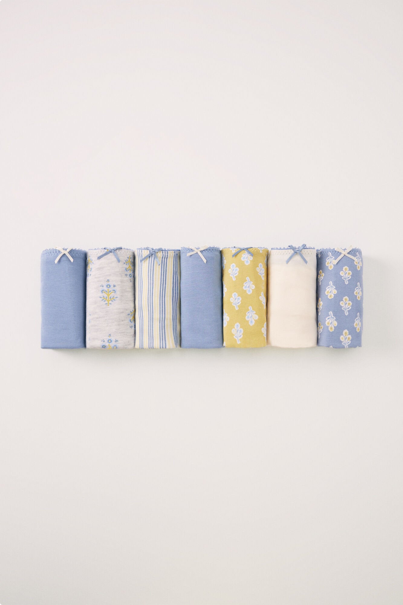 Pack Of 7 Brazilian Panties Yellow And Green Cotton_01