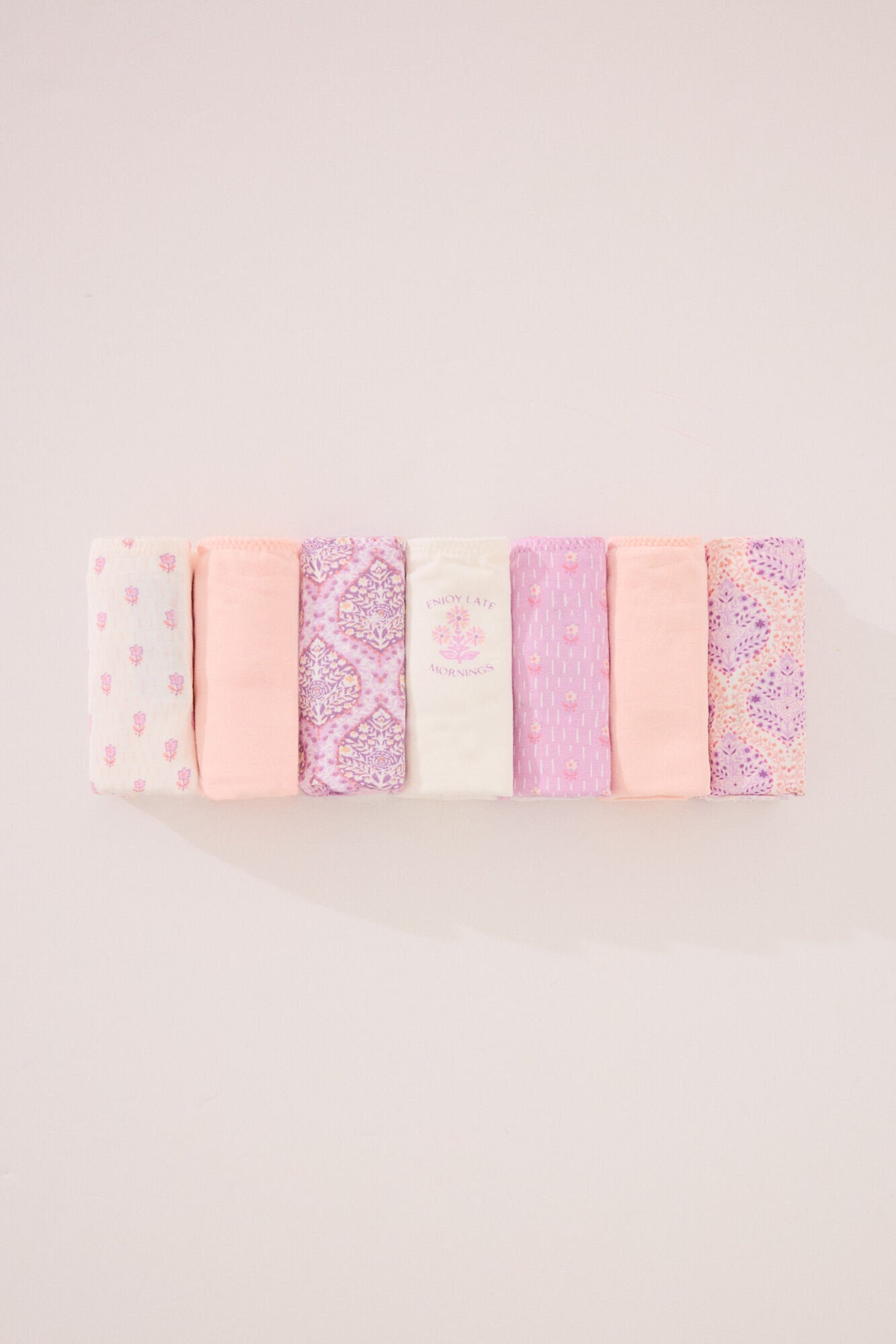 Women Secret_Pack of 7 Classic Cotton Panties in Pink Tones_4939007_98_01