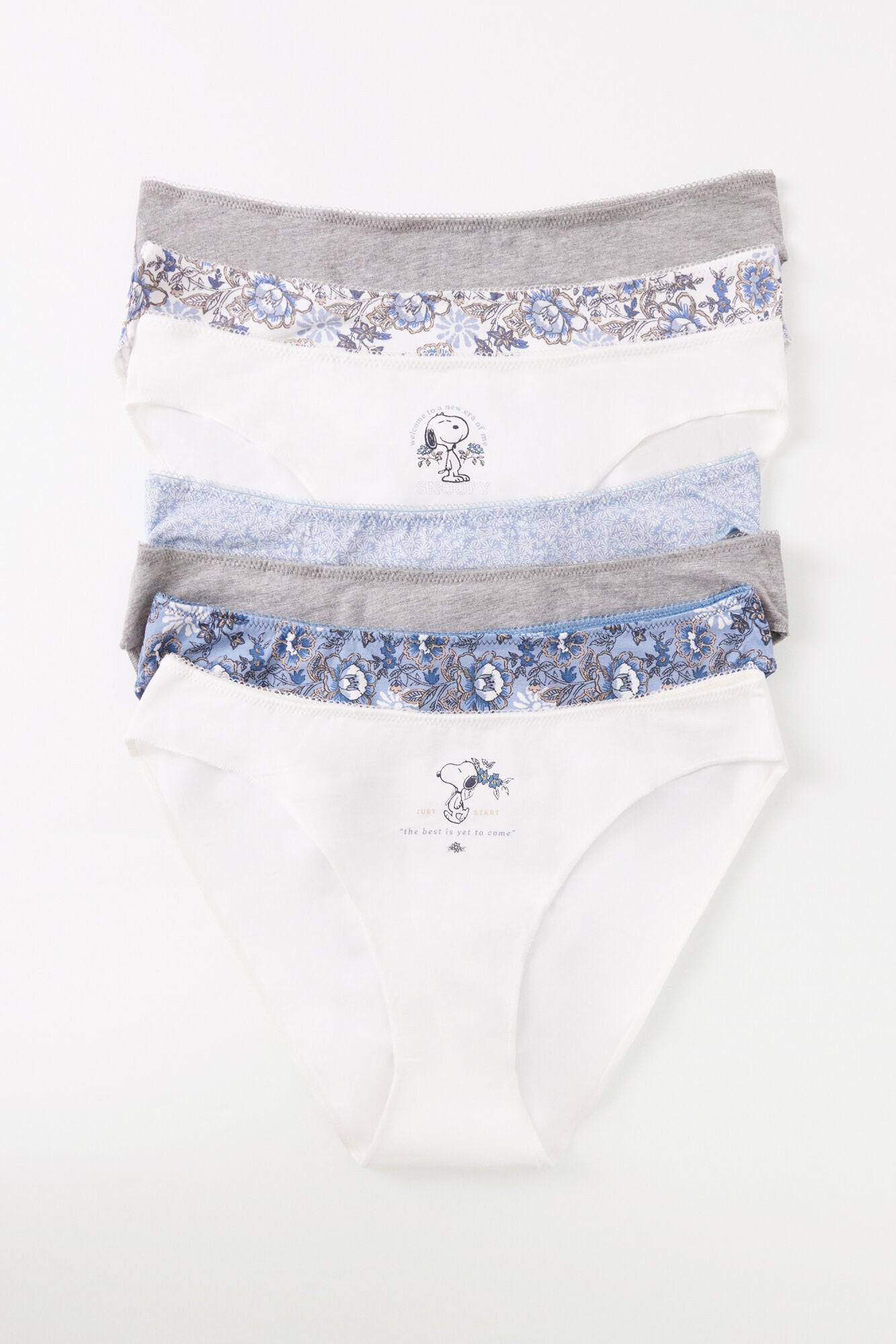 Women Secret_Pack of 7 Classic Plain Cotton Panties with Snoopy Print_4939942_98_02