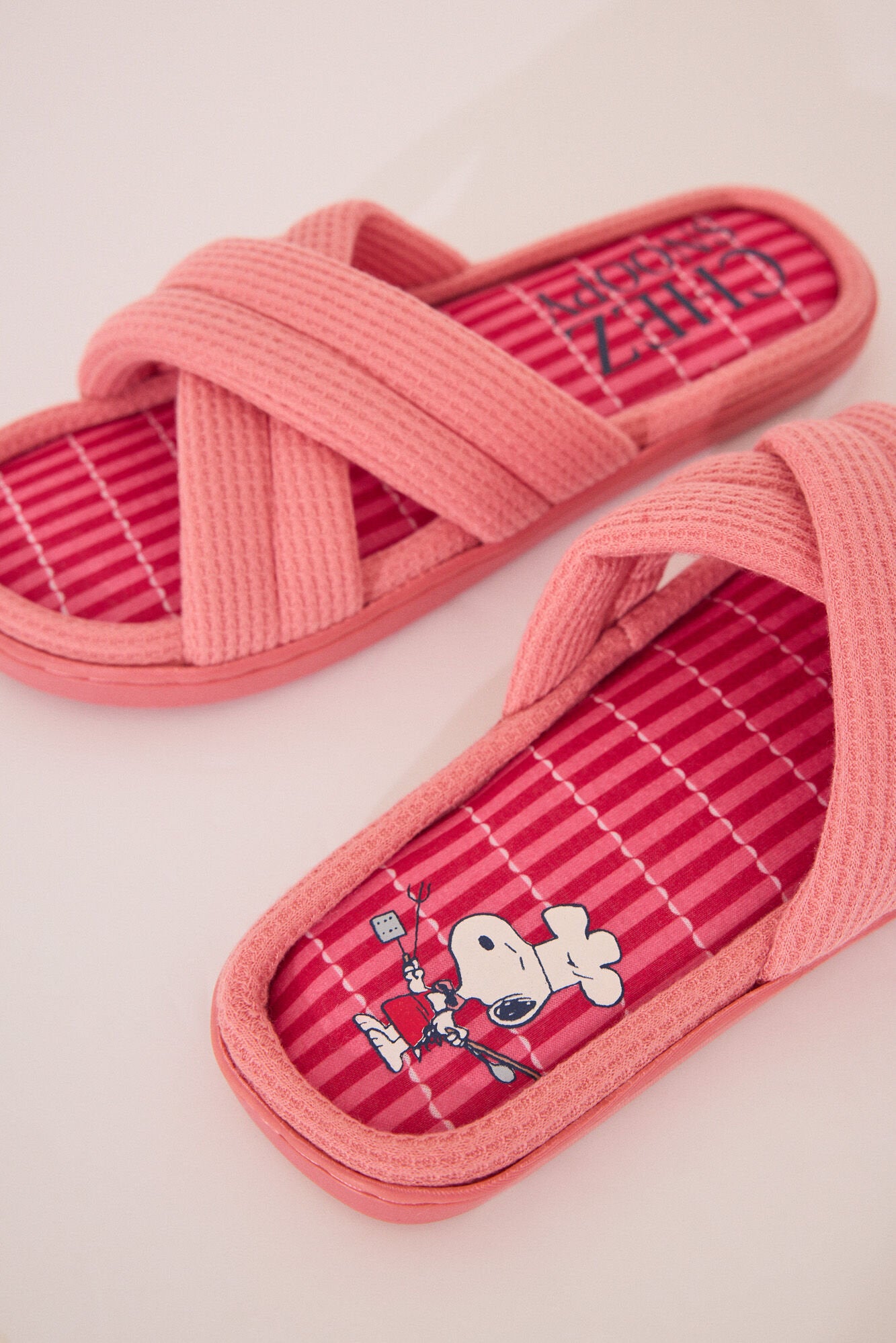Women Secret_Pink Snoopy Padded Slippers_4992510_70_02
