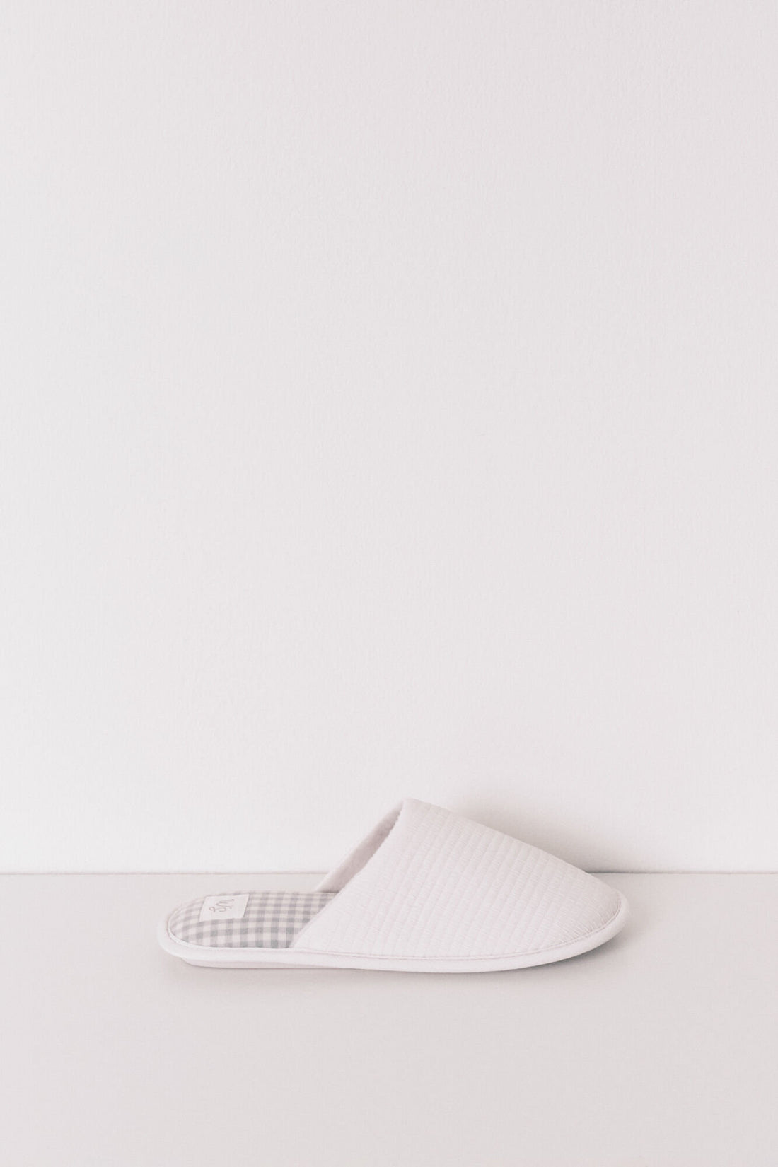 Women Secret_Gray Closed "Maternity" Sneakers_4992518_43_02