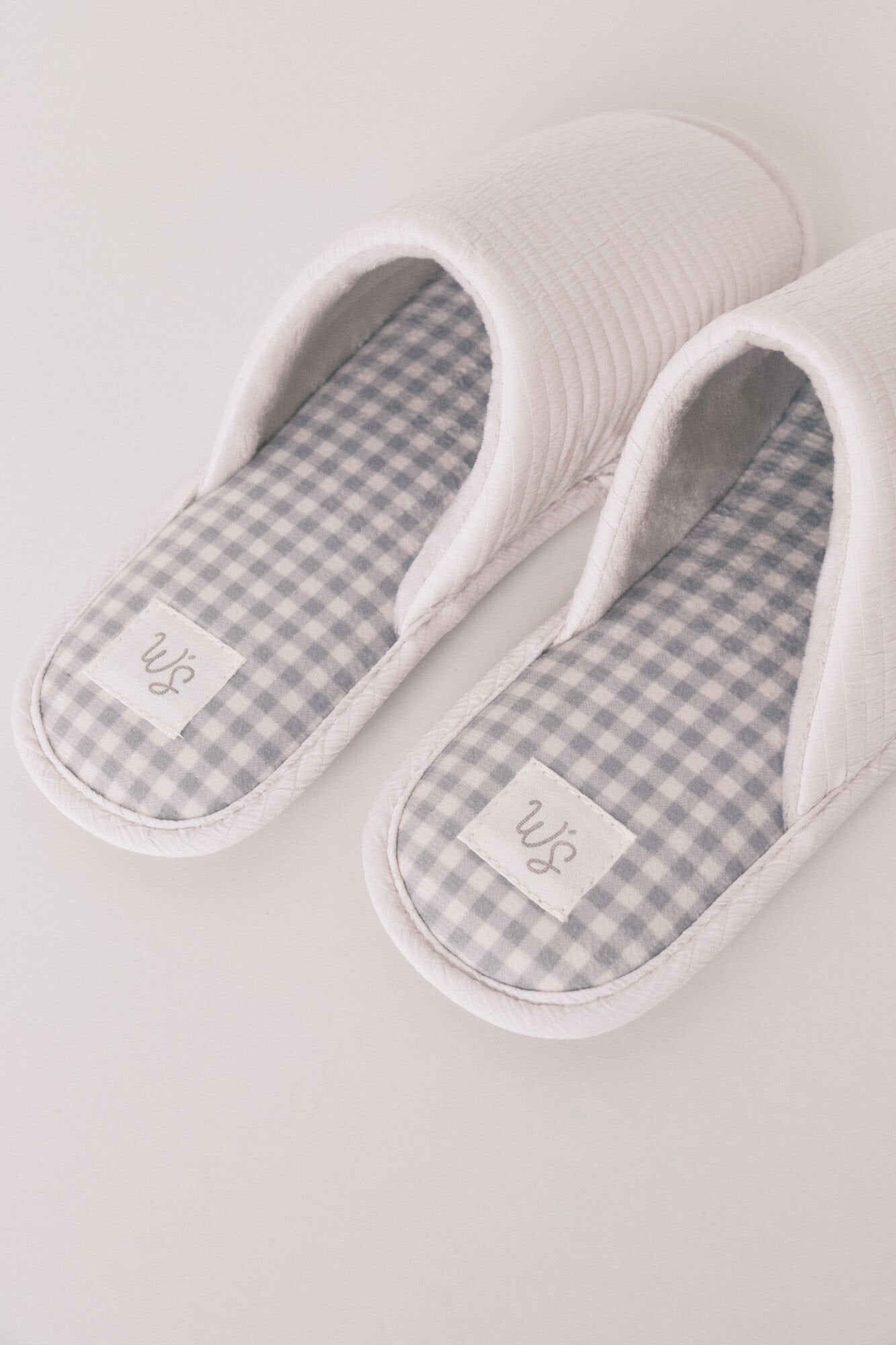 Women Secret_Gray Closed "Maternity" Sneakers_4992518_43_04