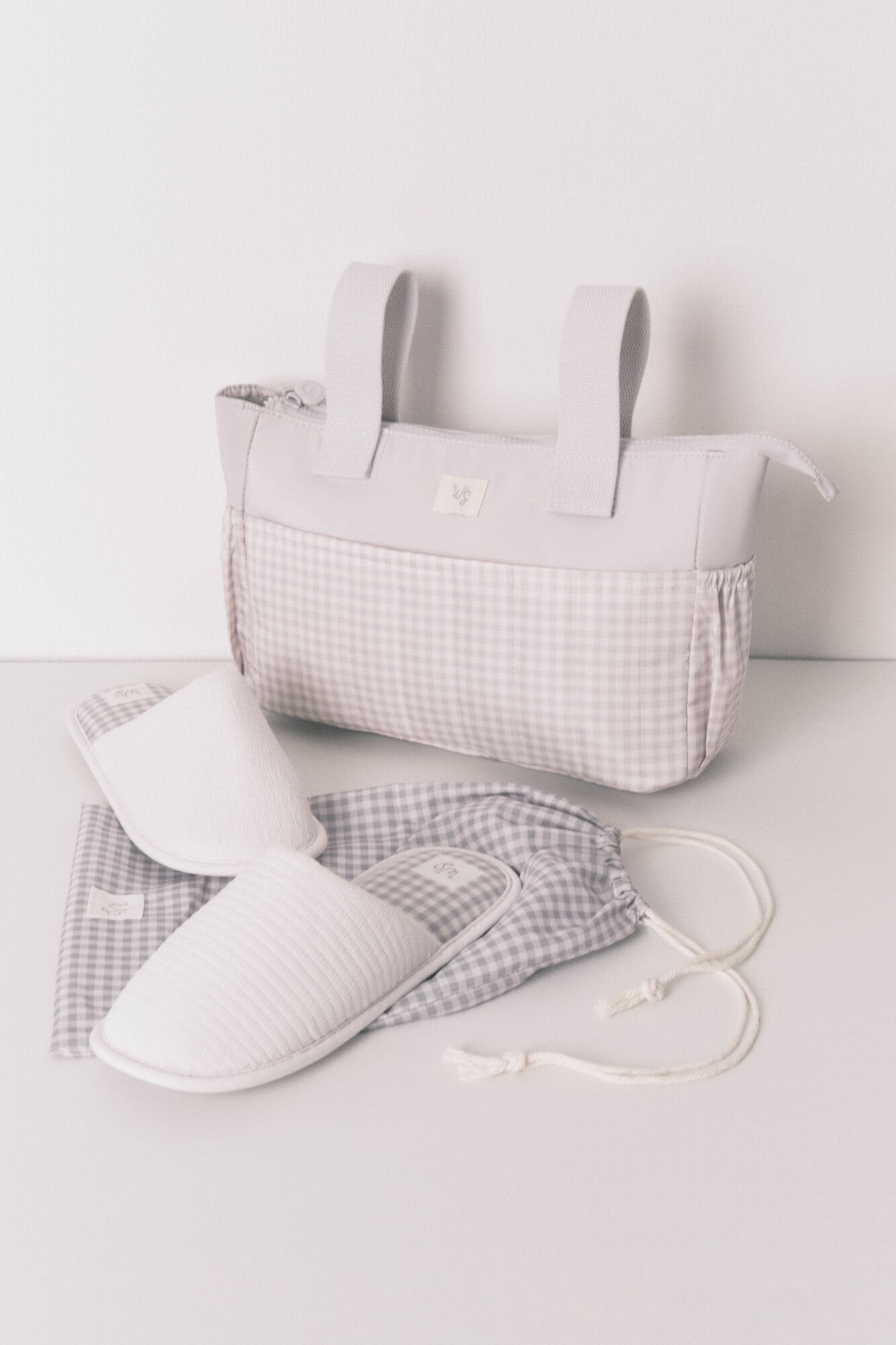 Women Secret_Gray Closed "Maternity" Sneakers_4992518_43_06