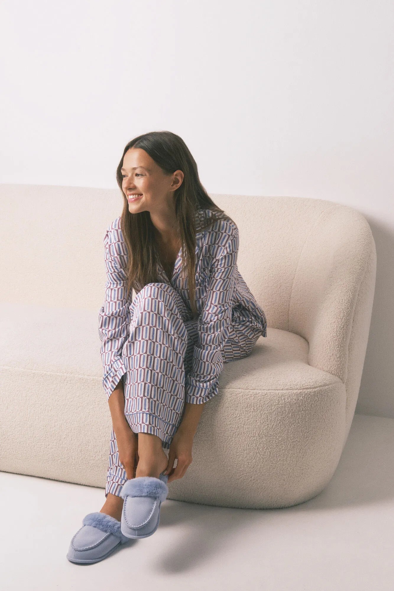 Women Secret_Pink_Lilac Synthetic Fur Slippers_4992536_75_02