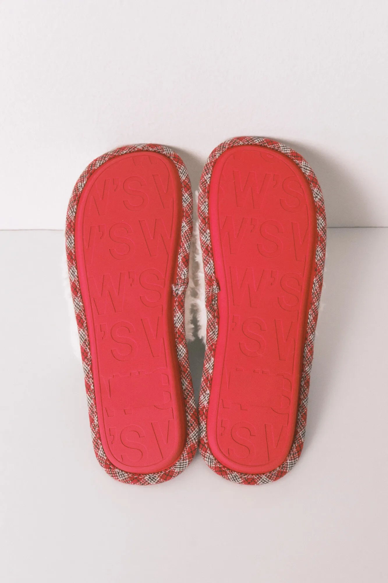 Women Secret_Brown Print_Snoopy Plaid Faux Shearling Slippers_4992594_39_04