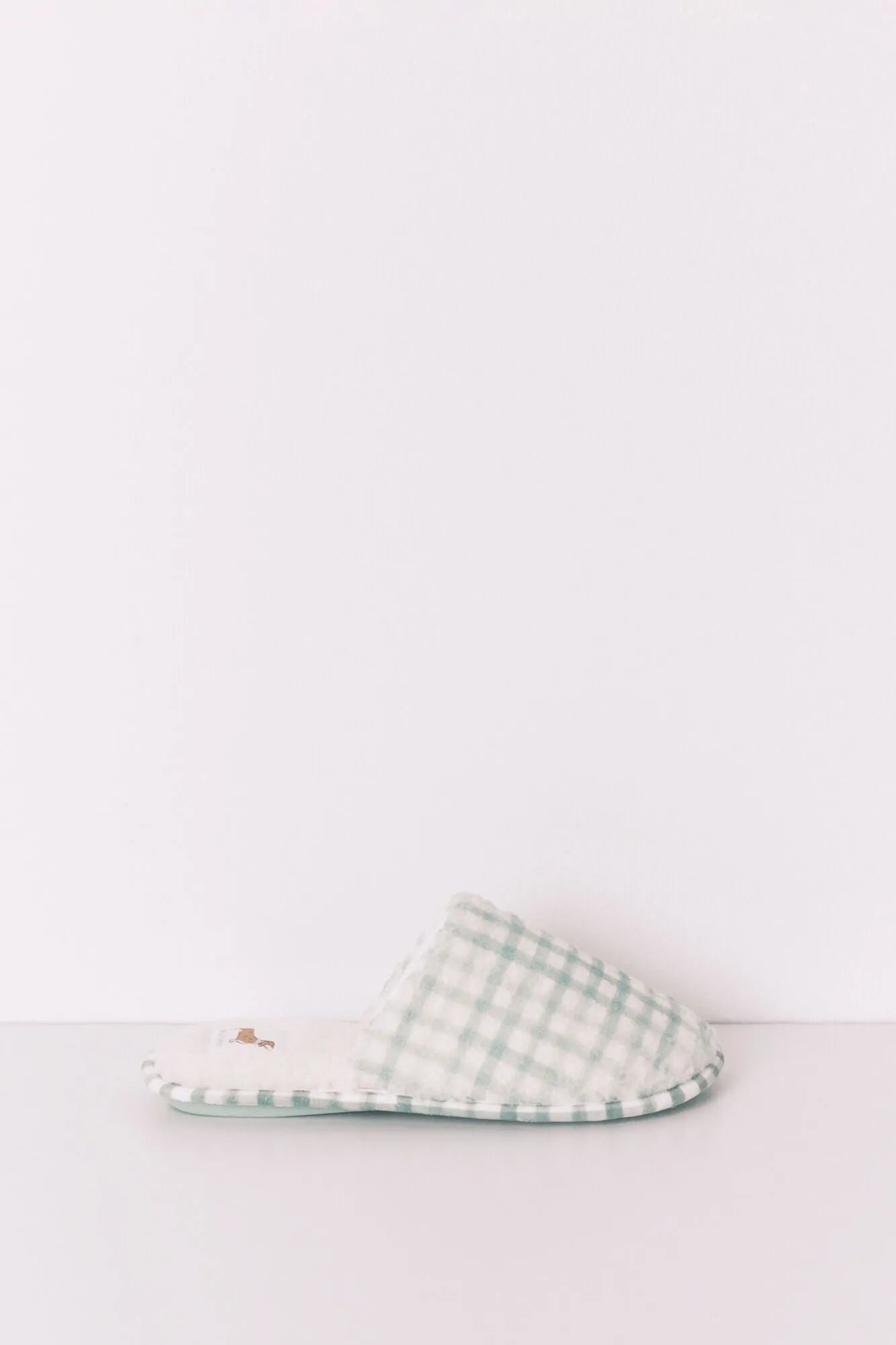 Women Secret_Green_Green Faux Shearling Plaid Slippers_4993700_28_03