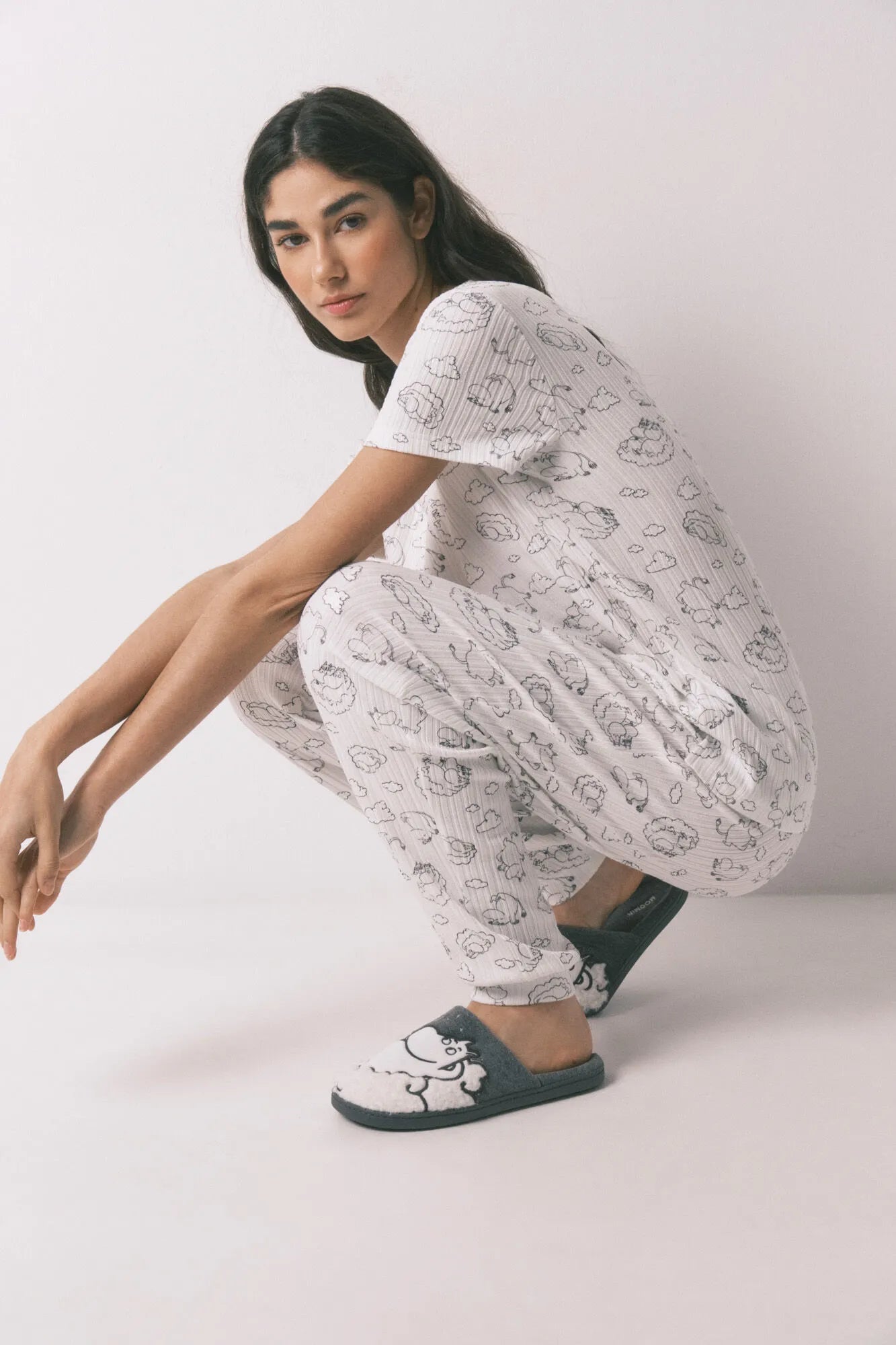 Women Secret_Charcoal Grey_Grey Faux Shearling Slippers Moomin_4993701_40_02