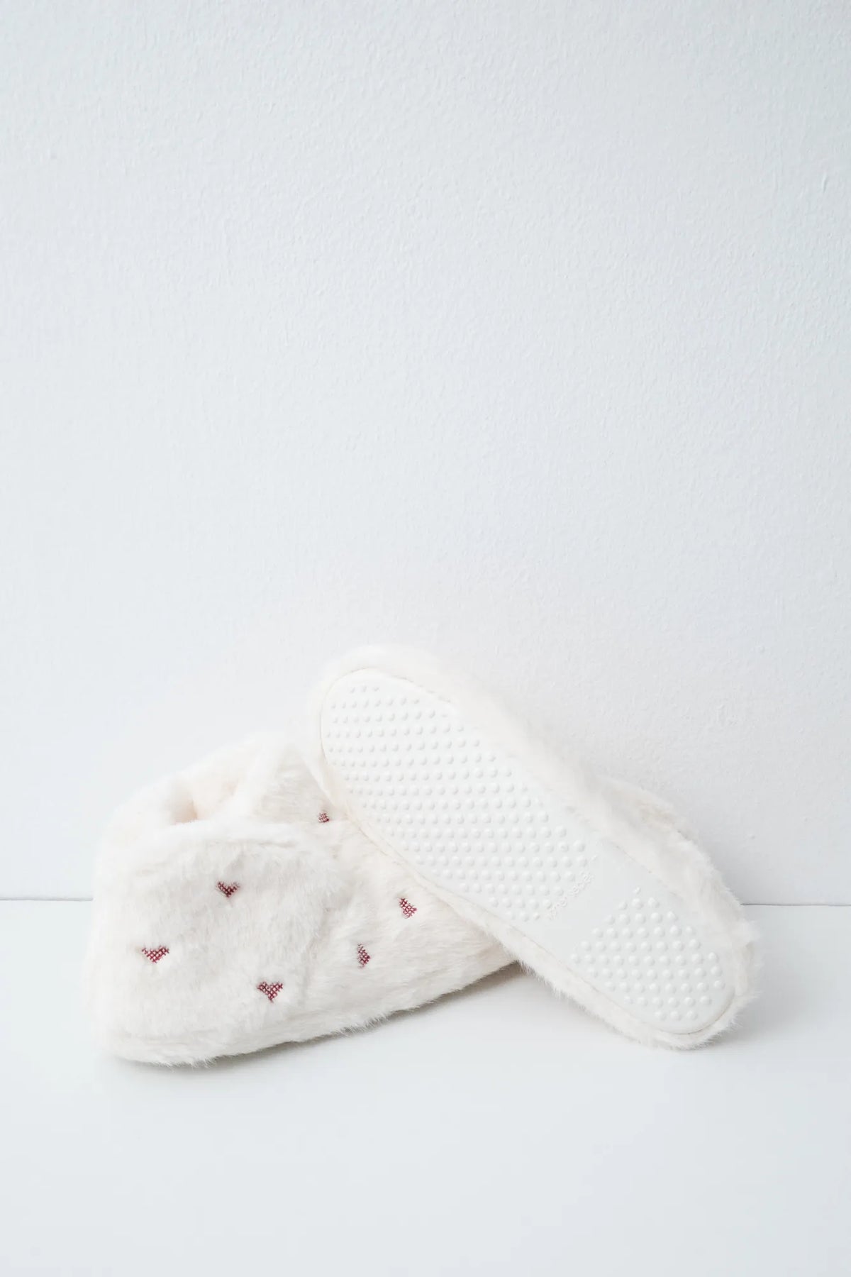 Women Secret Ivory Women Heart Faux Fur Boot Slippers SKU: 4994522_96 Image 04