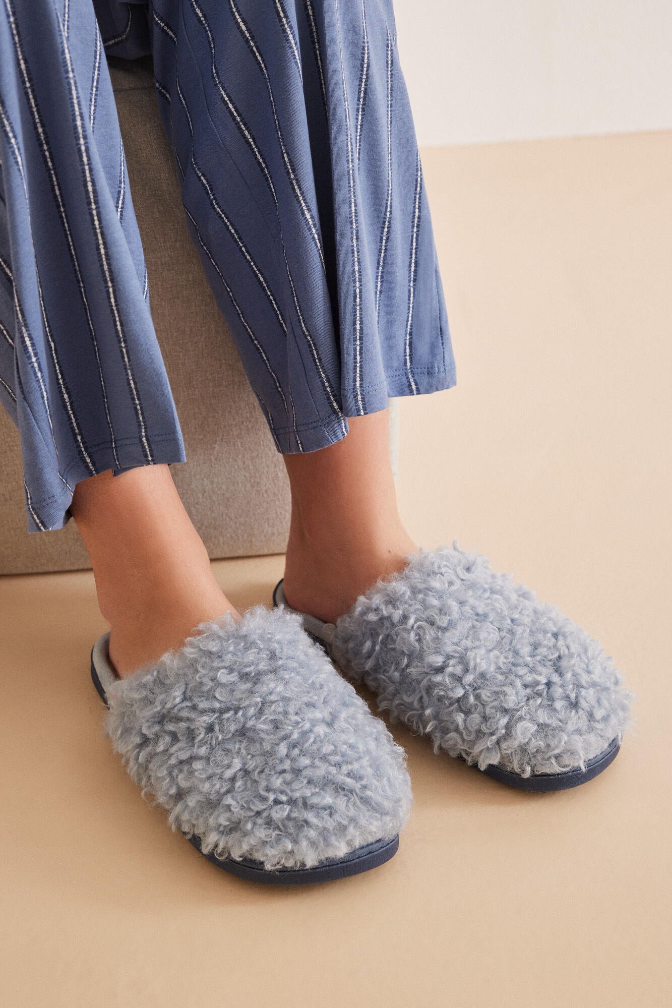 Shower Slippers_4997583_15_01