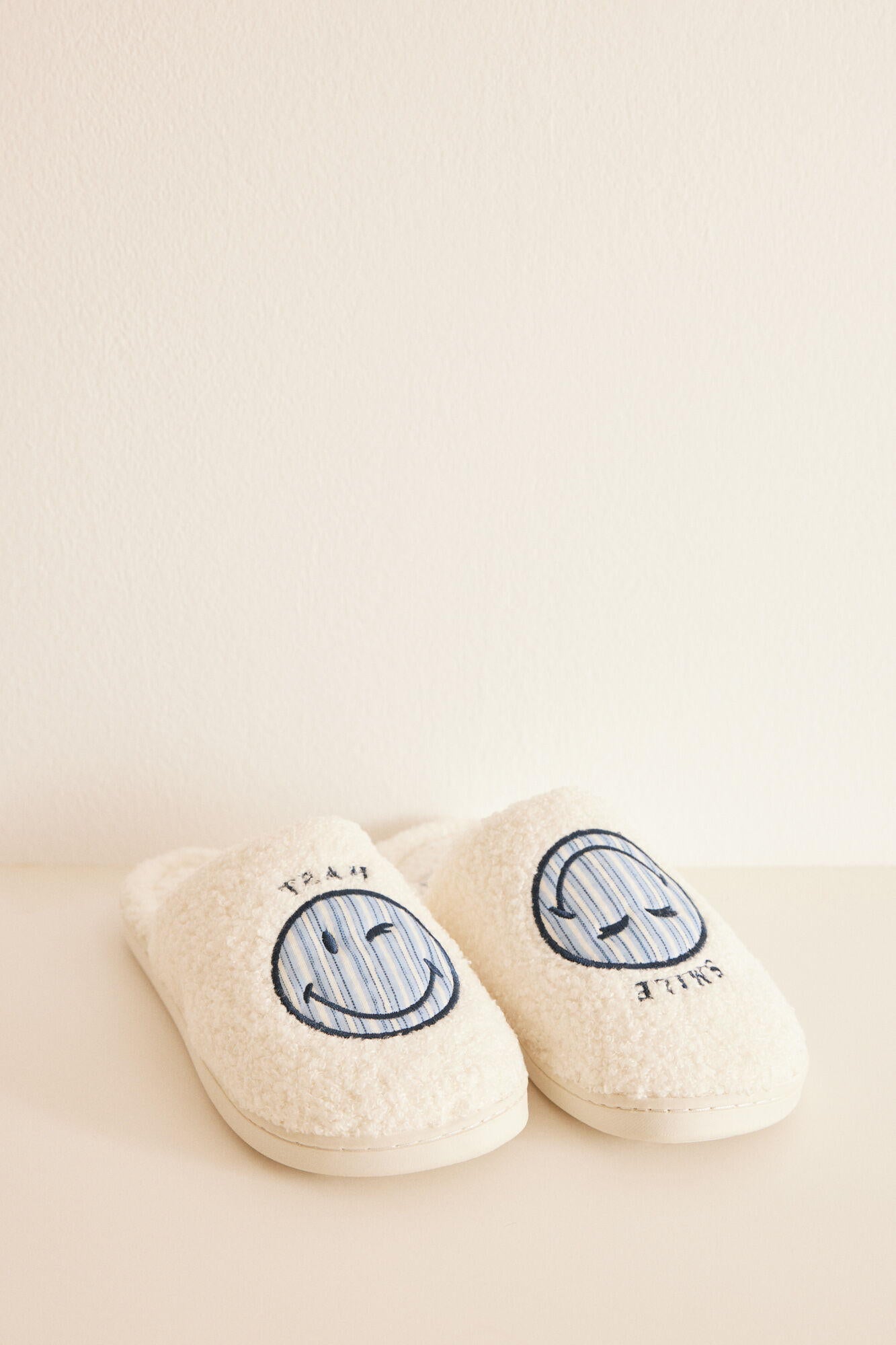 Shower Slippers_4997584_96_05