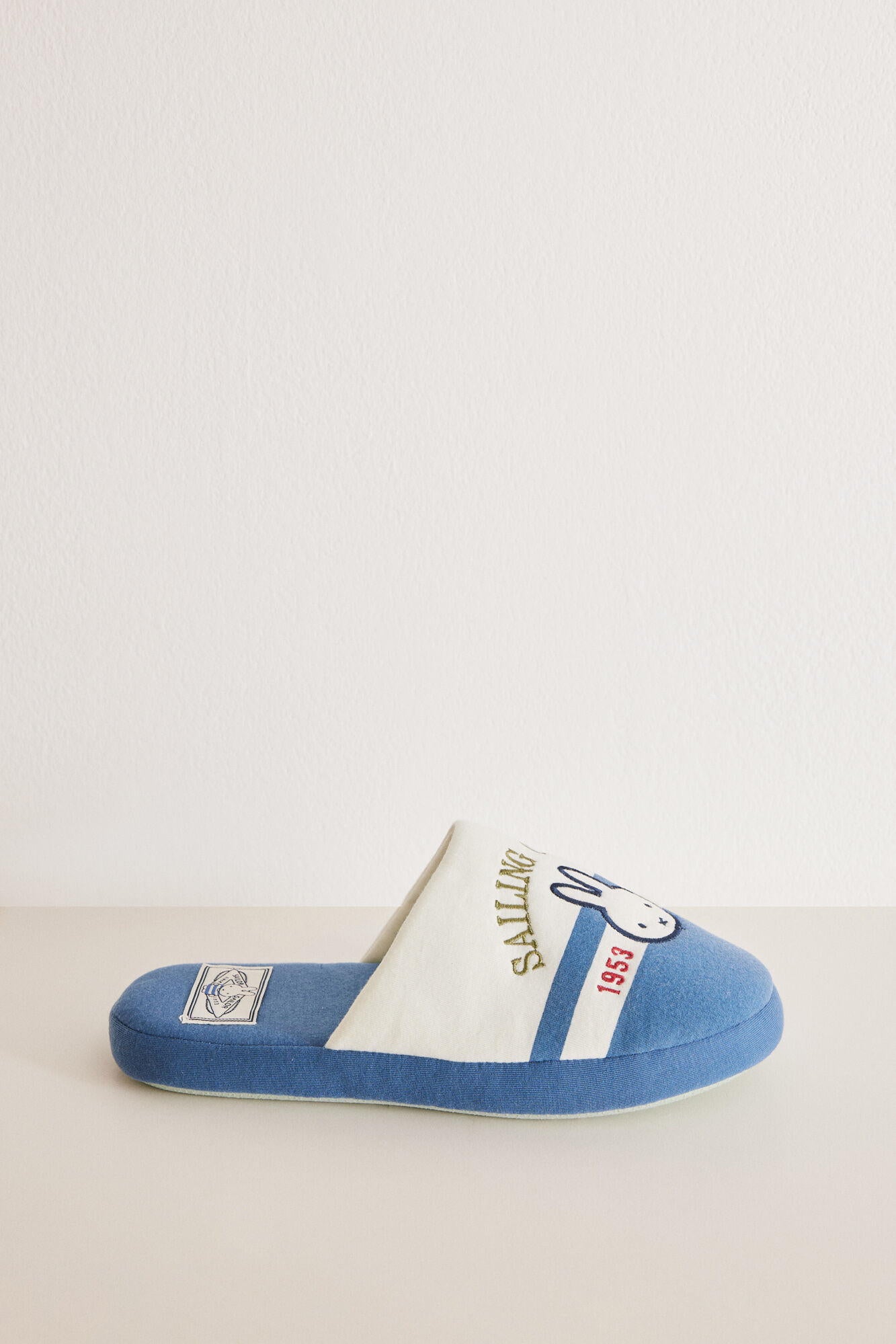 Slippers_4997603_90_04