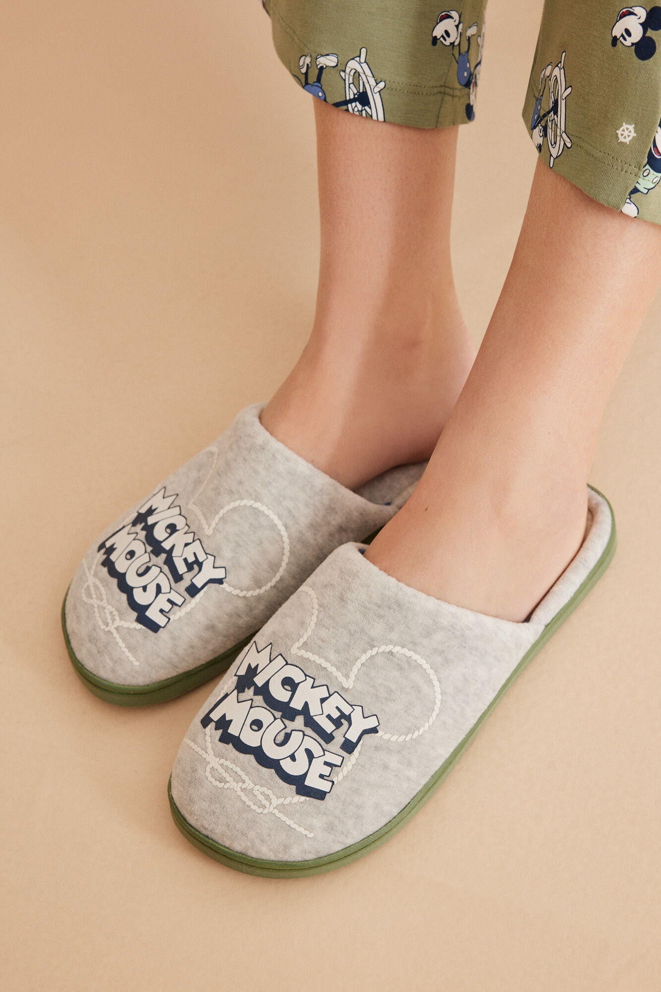 Shower Slippers_4997604_46_02