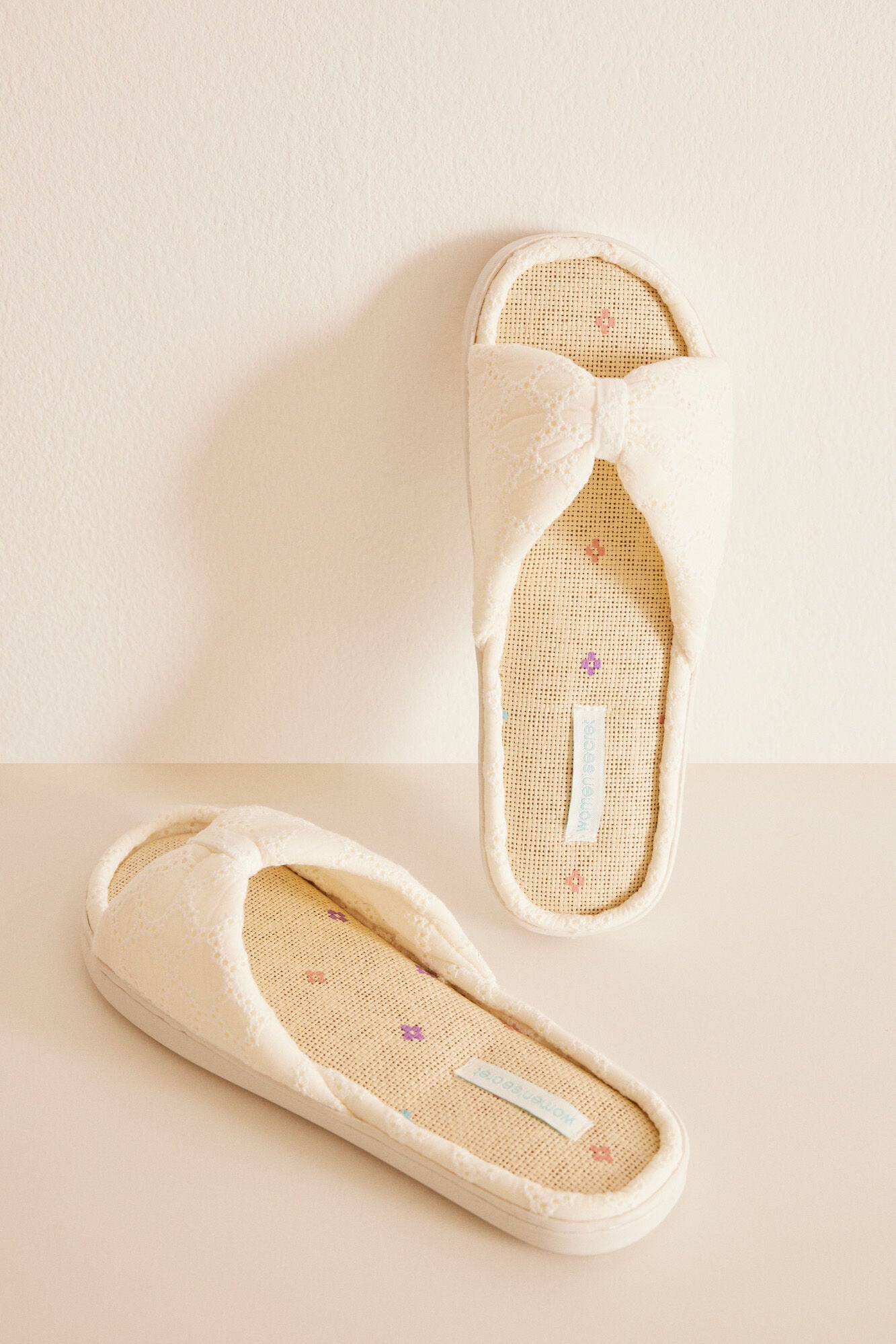 Light Grey/Silver Open Shower Slippers_4997619_48_04