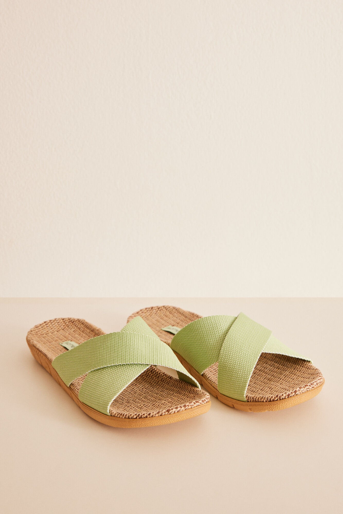 Green Open Slippers_4997623_23_01