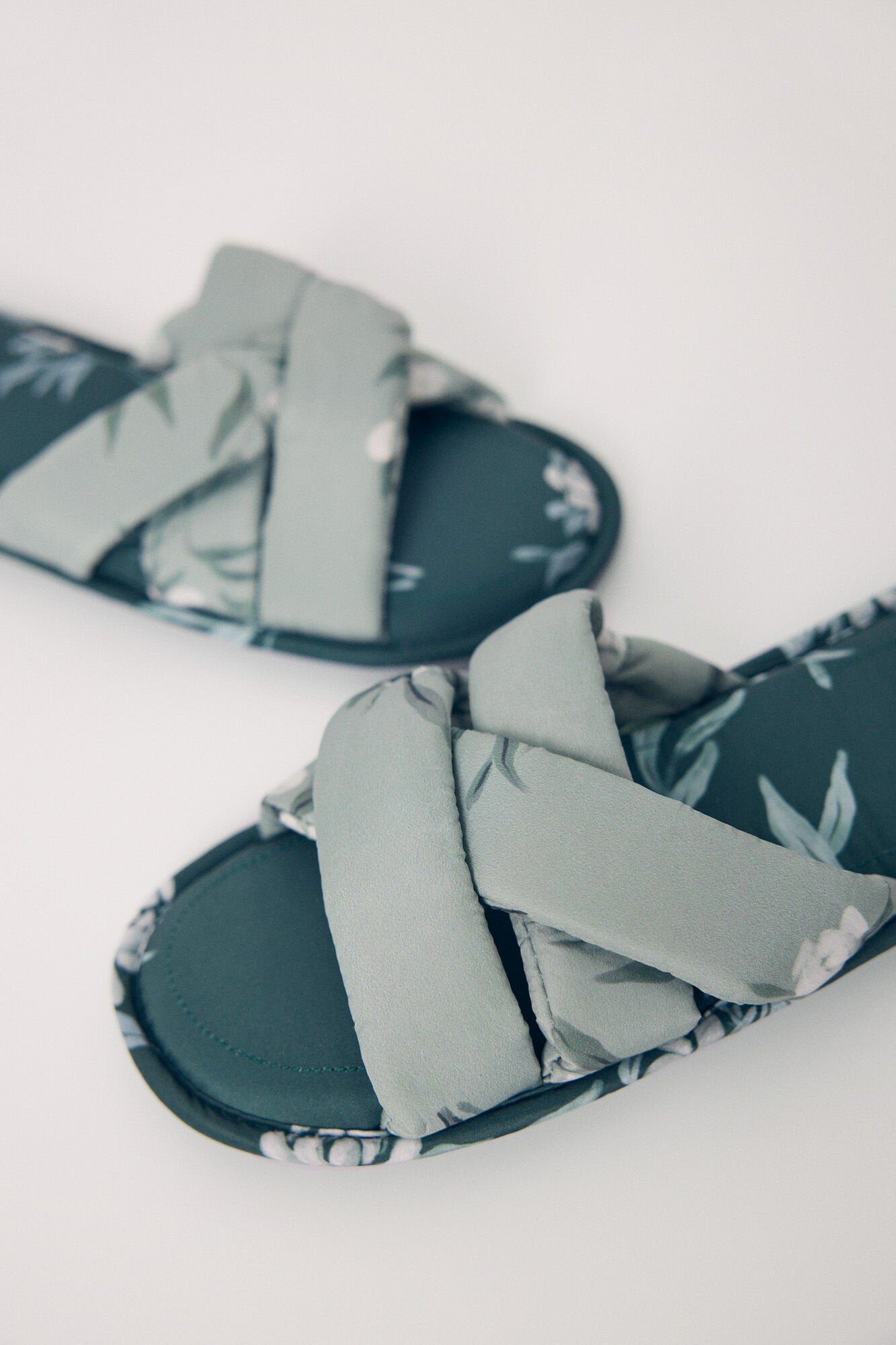 Green House Open Slippers_02