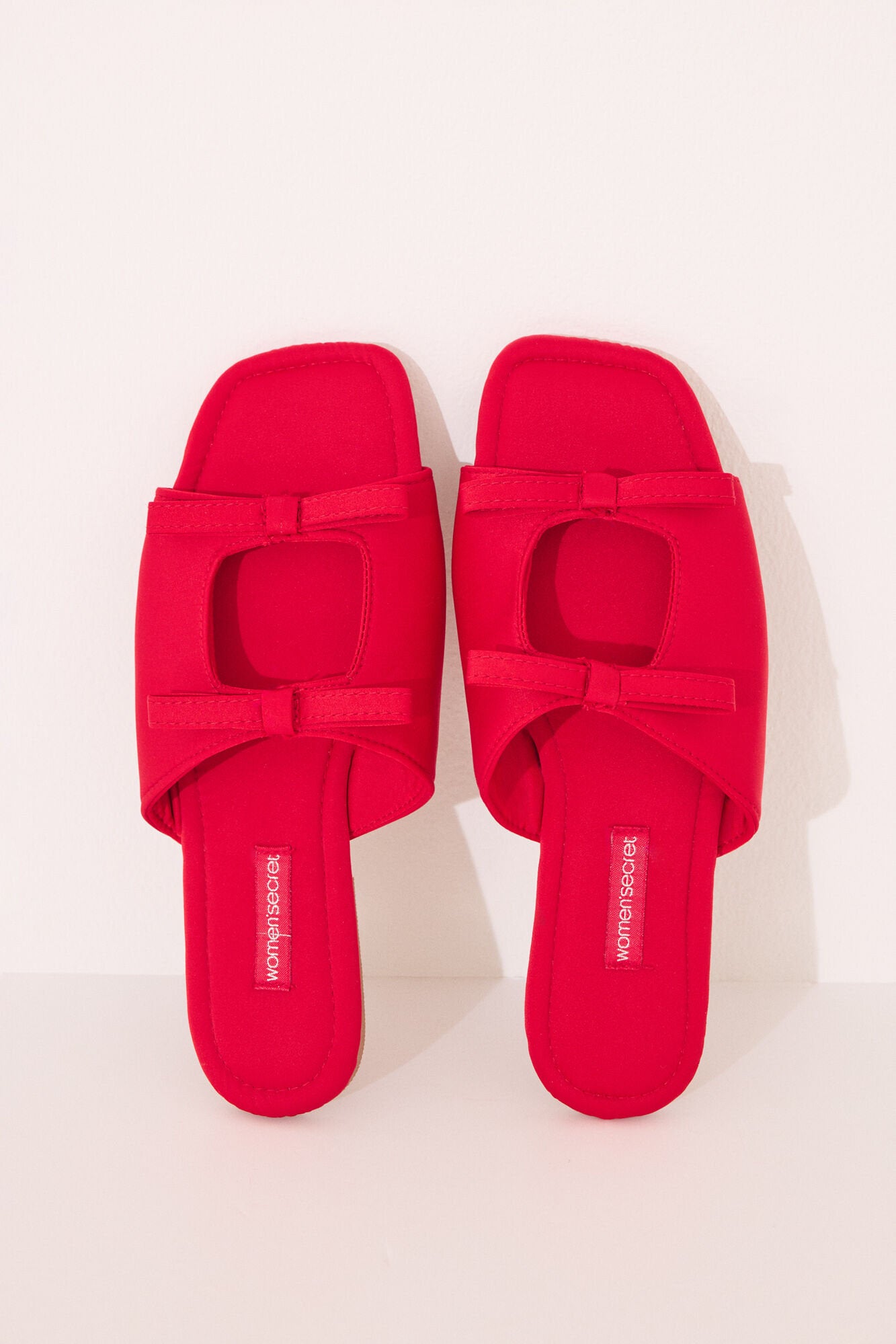 Women Secret_Red Open-Toed Sneakers with Bows_4999667_60_03