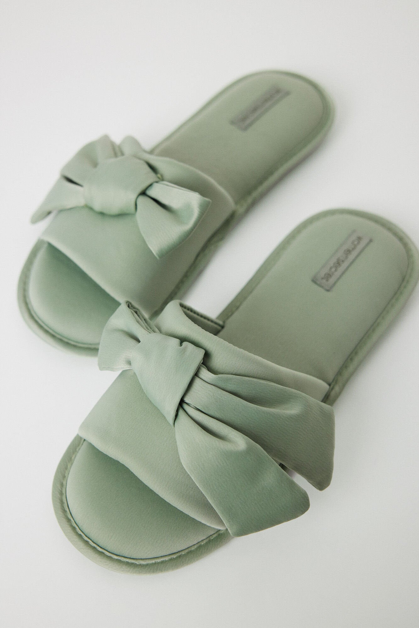 Women Secret_Green Bow Or Tie Bow House Slippers_4999668_21_02